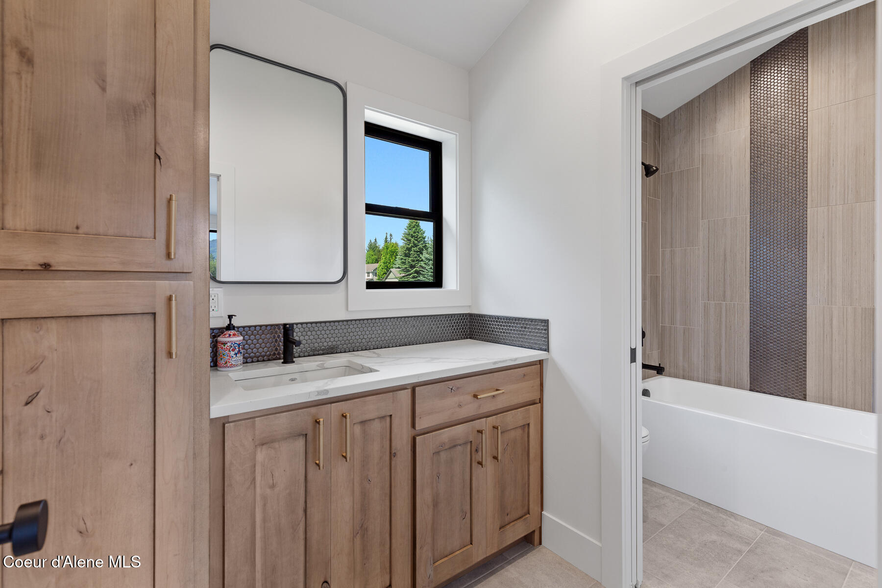 11733 N BLUE JAY LOOP, Hayden