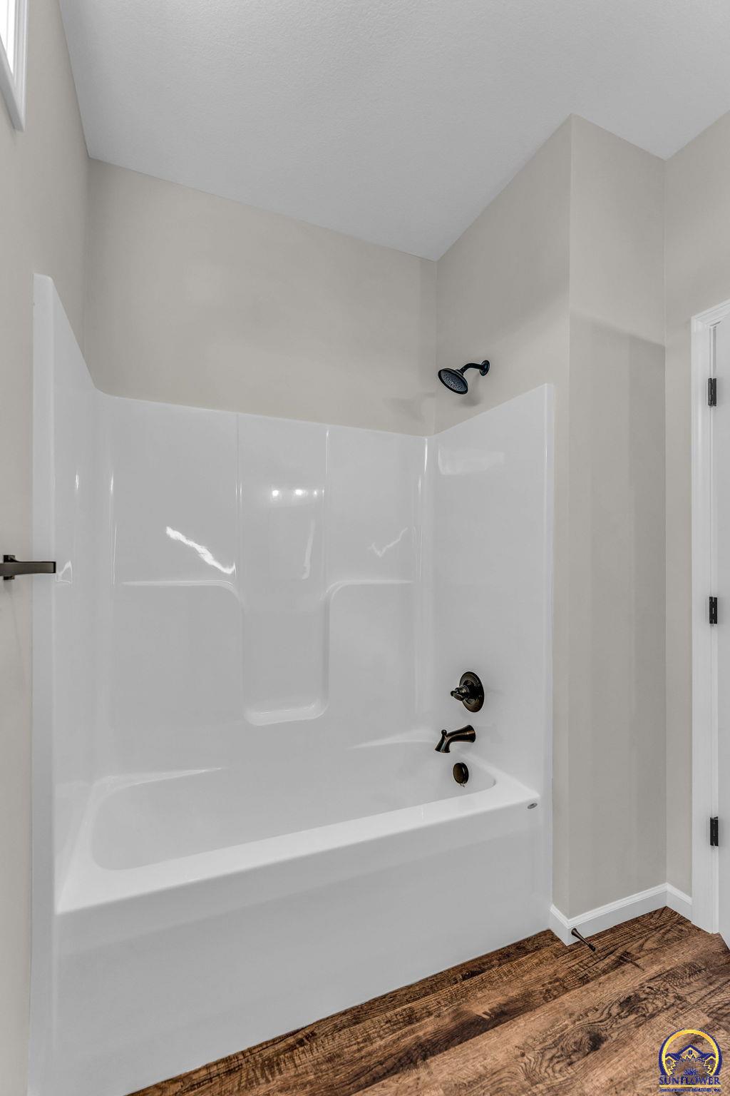 2639 SW Sherwood Park DR