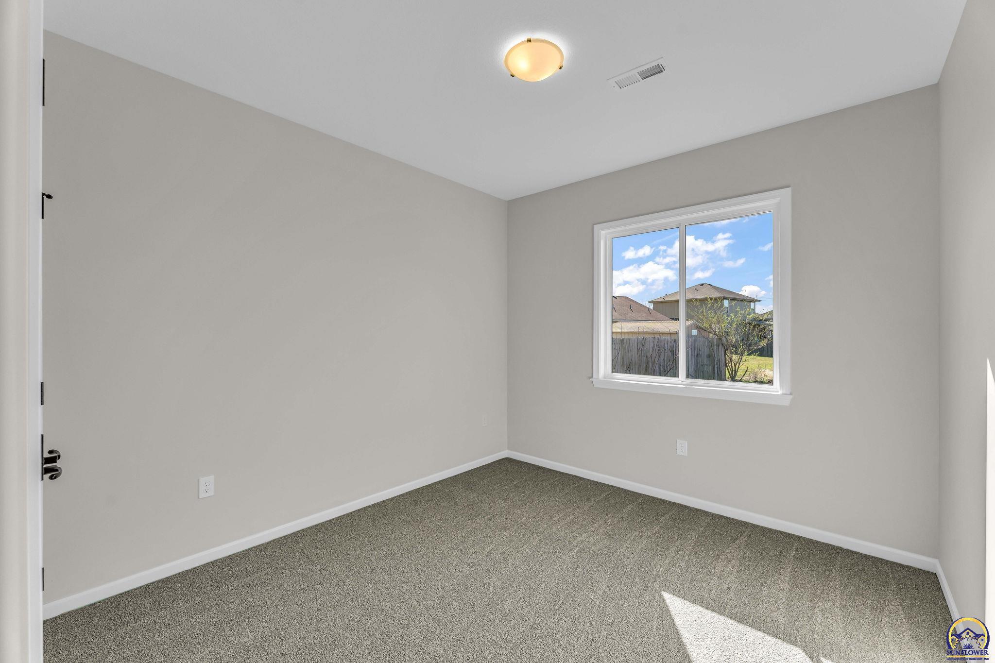 2639 SW Sherwood Park DR