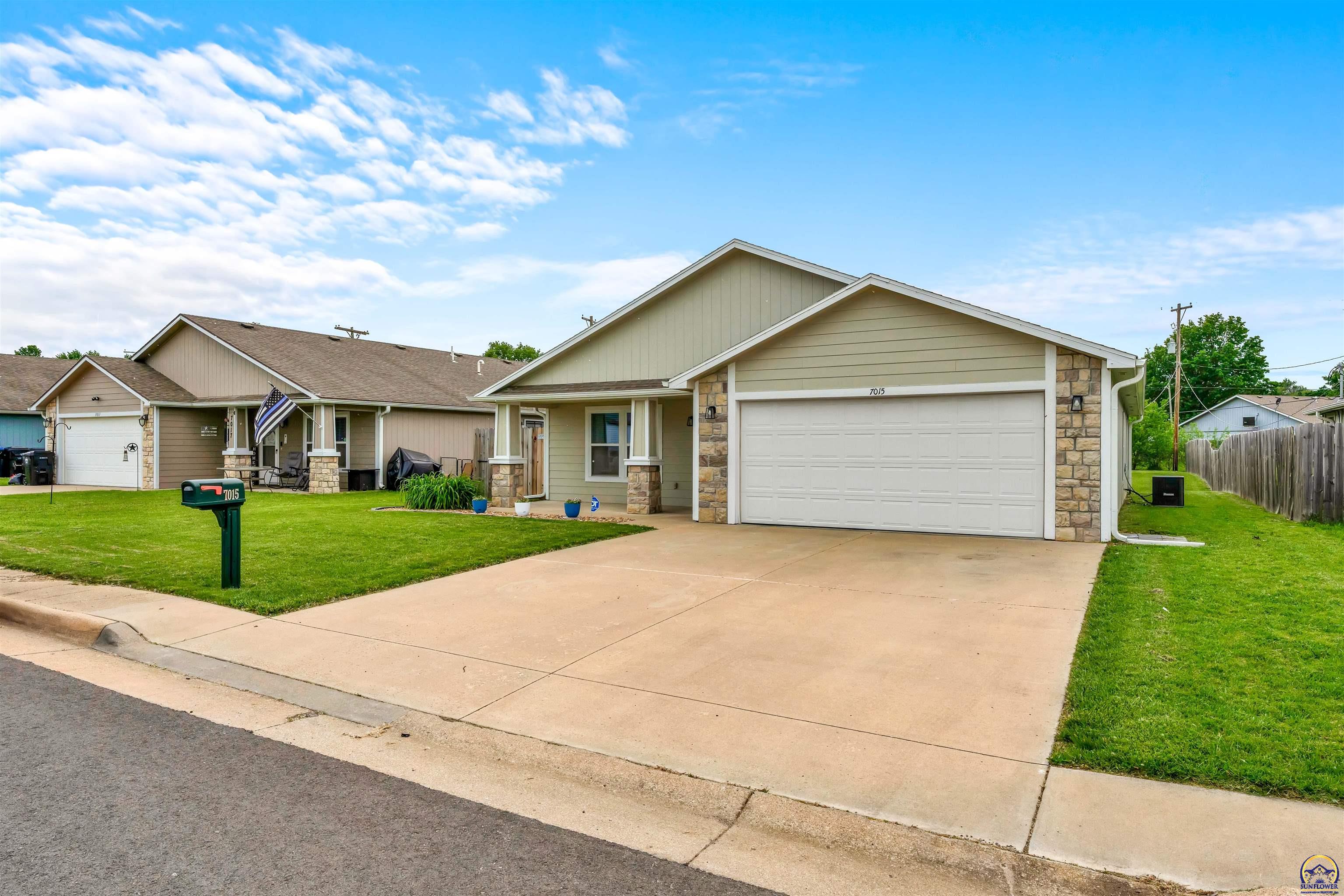 7015 SW Wheatfield LN