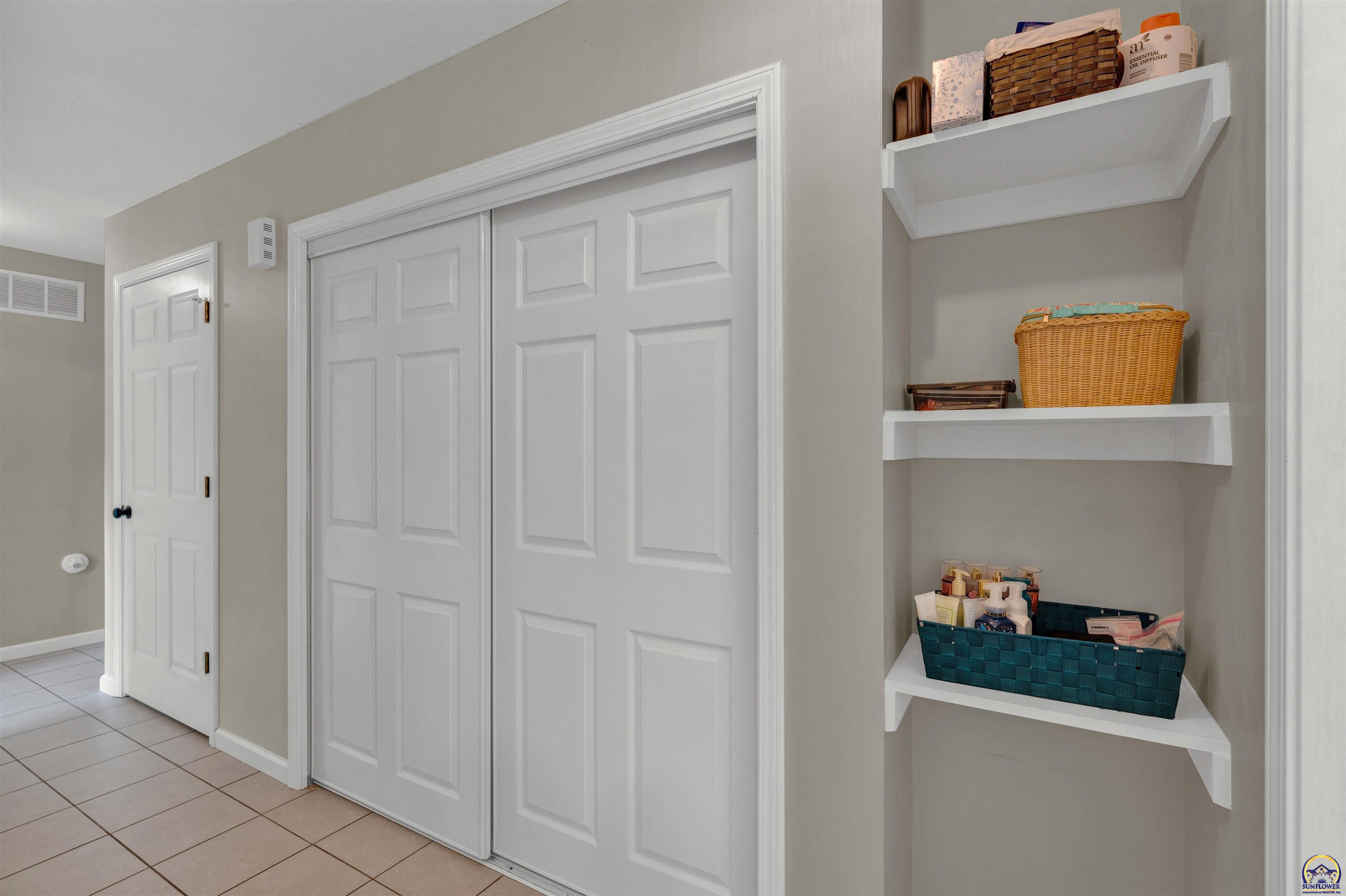 7015 SW Wheatfield LN