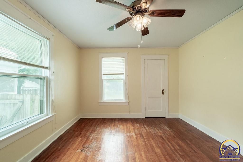 220 SW Broadmoor AVE