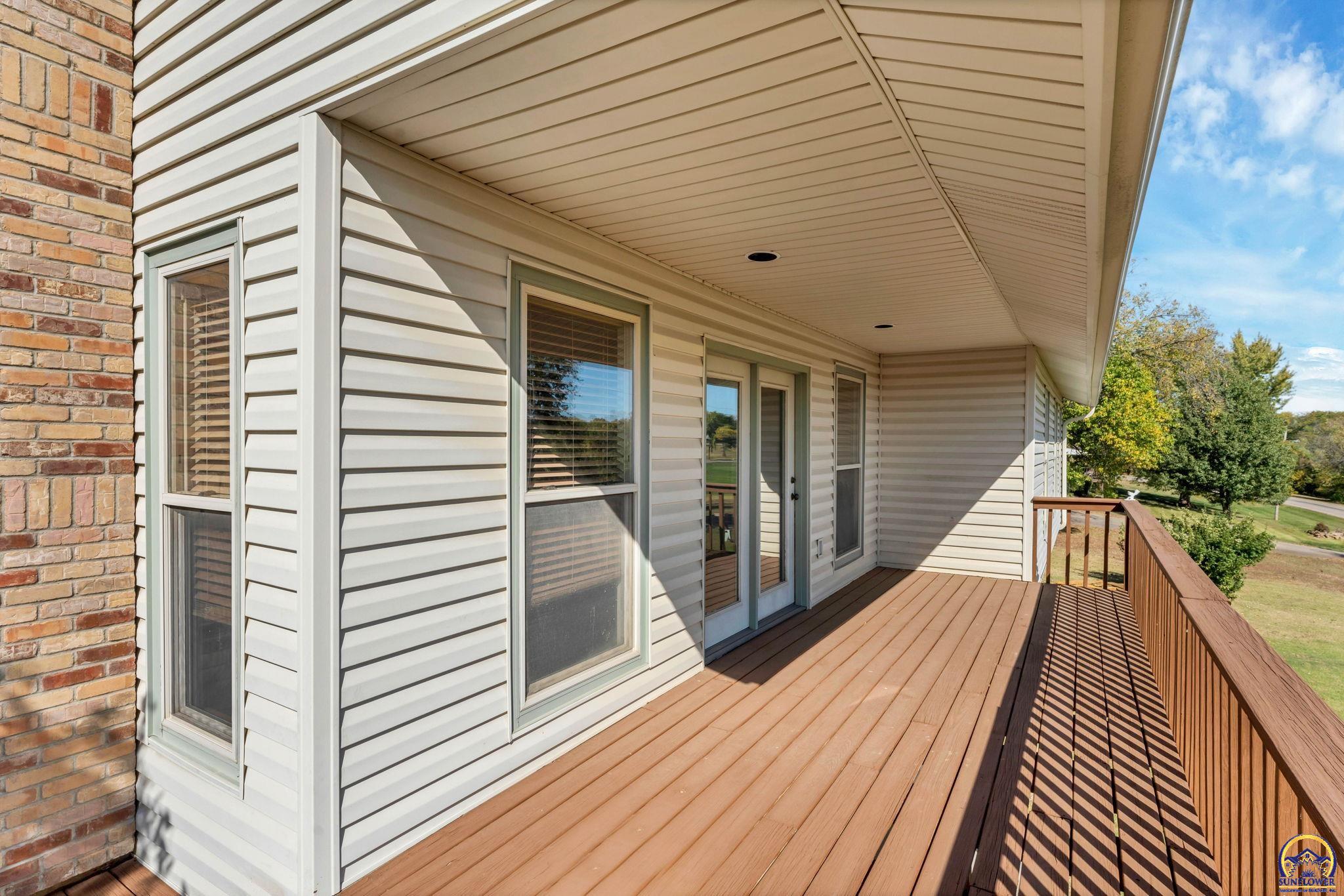 6411 Crescent Rim DR