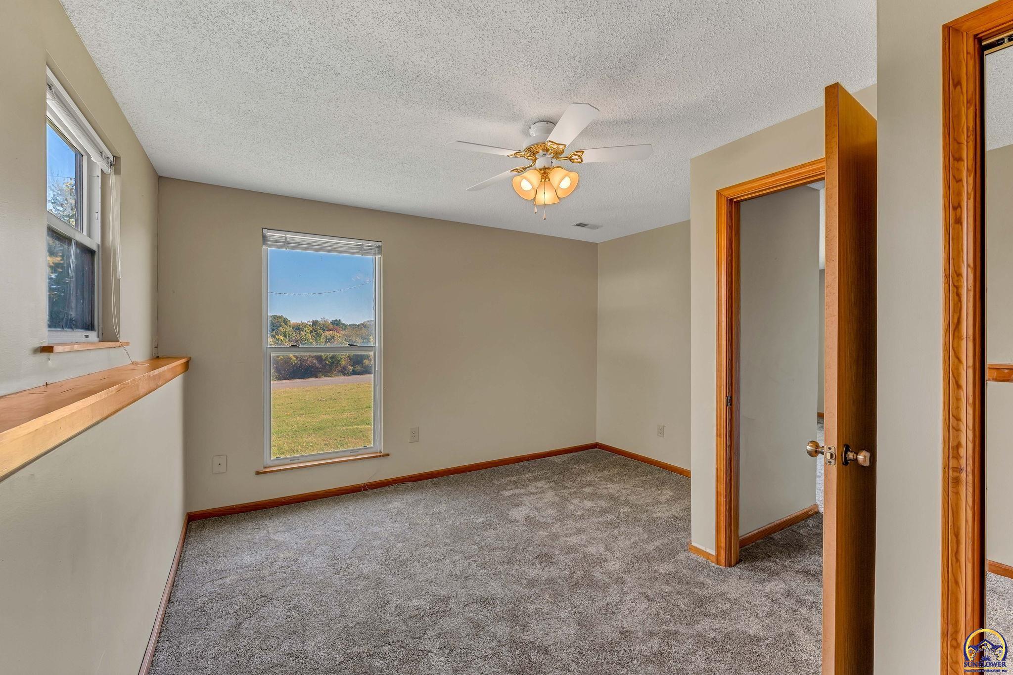 6411 Crescent Rim DR