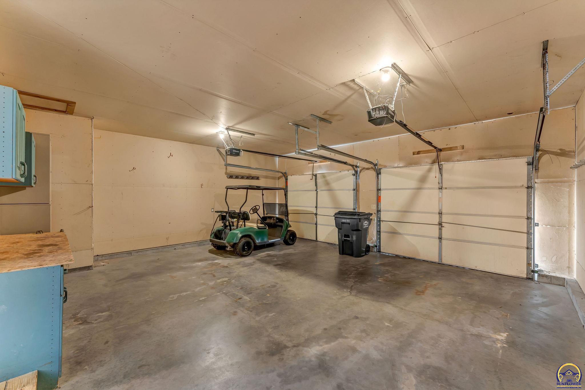 6411 Crescent Rim DR