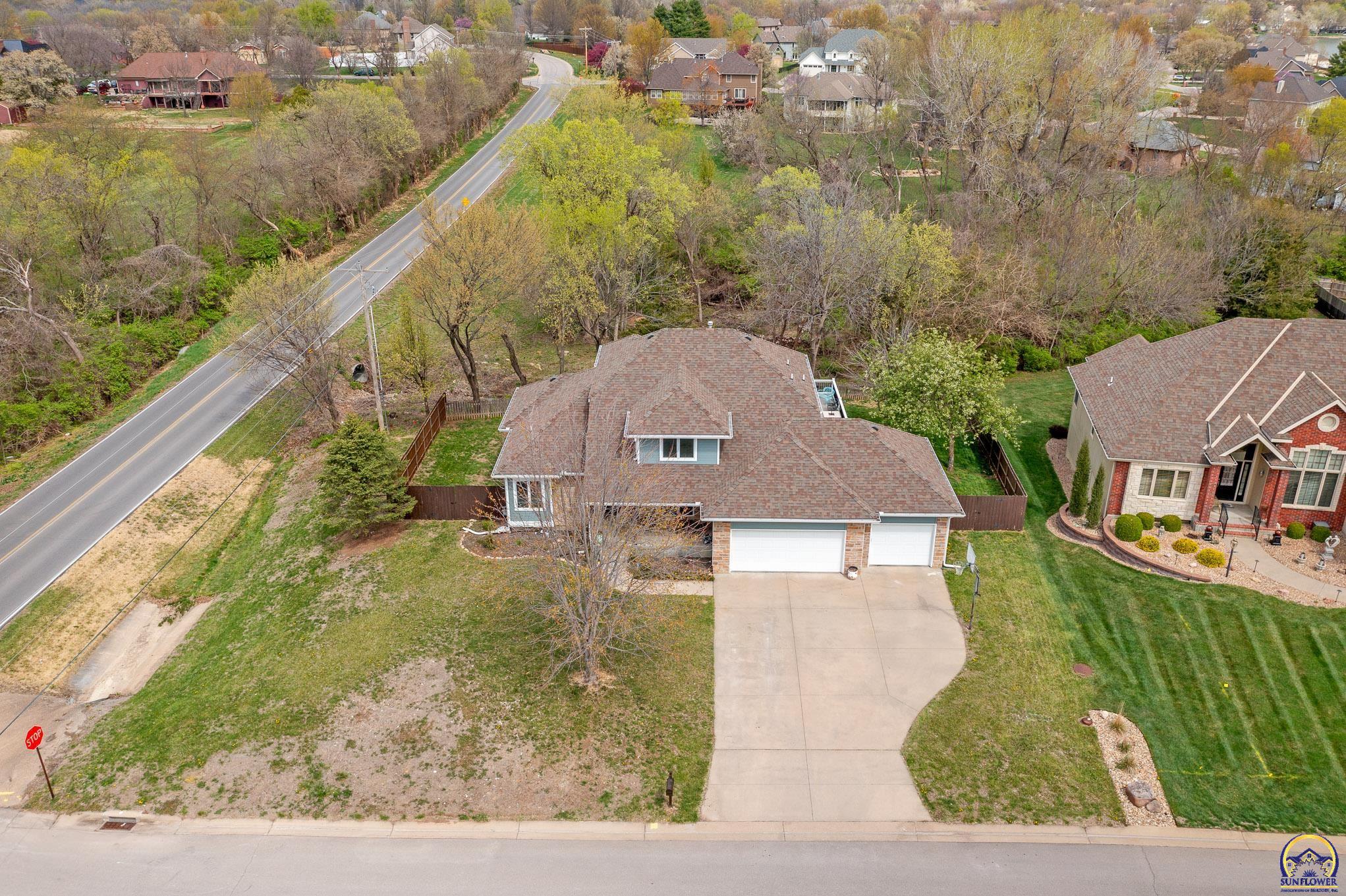 7546 SW Ambassador PL