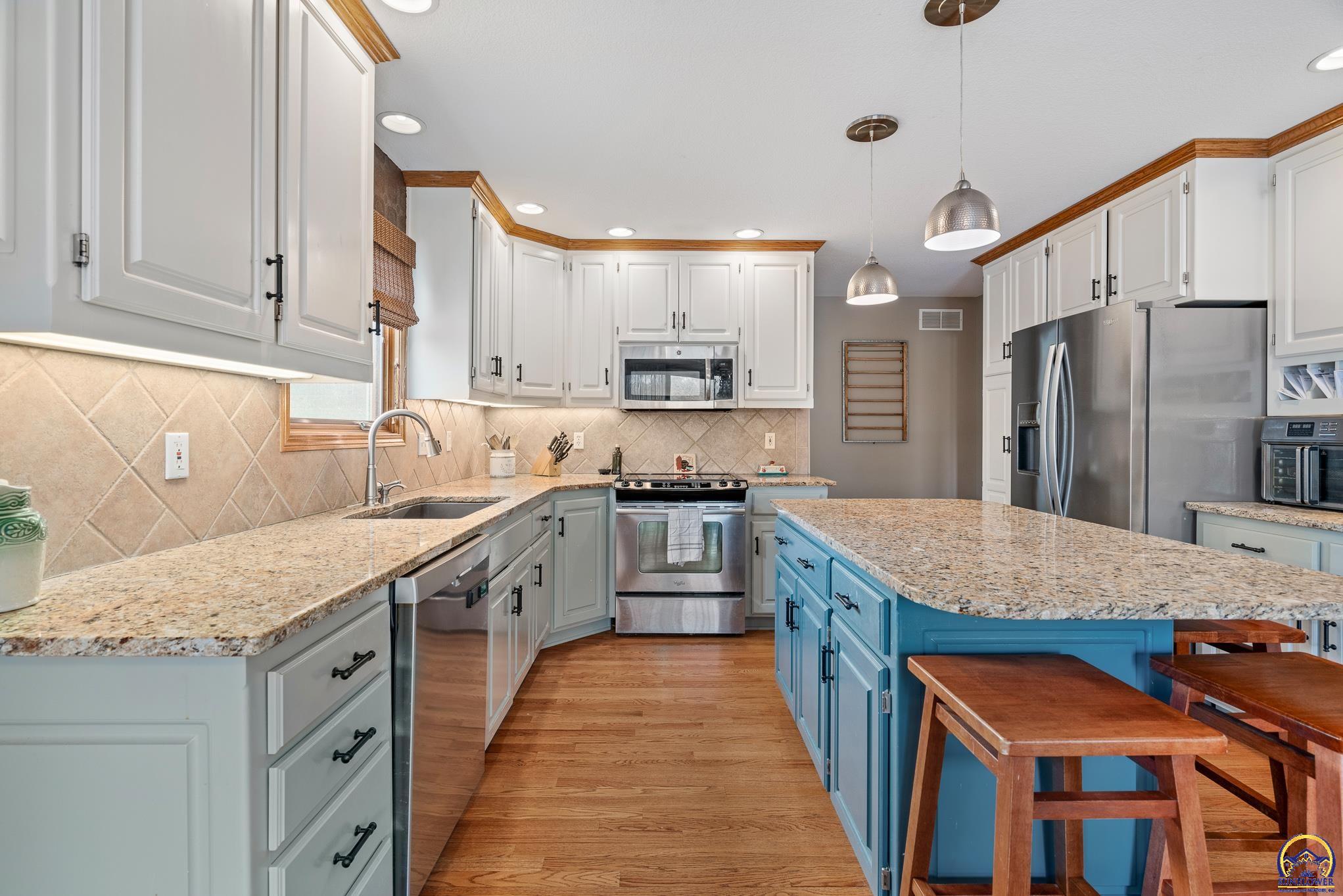 7546 SW Ambassador PL