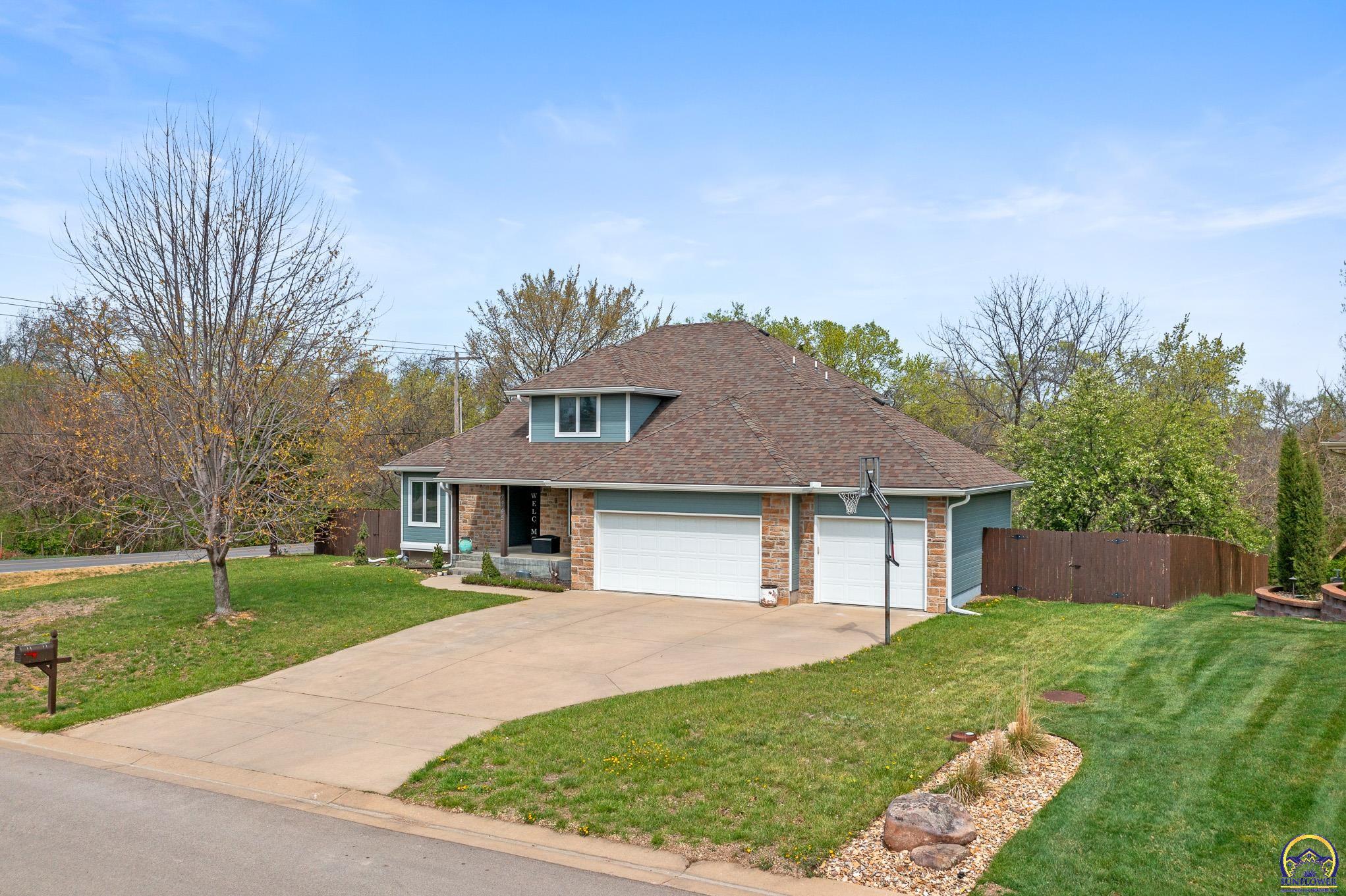 7546 SW Ambassador PL