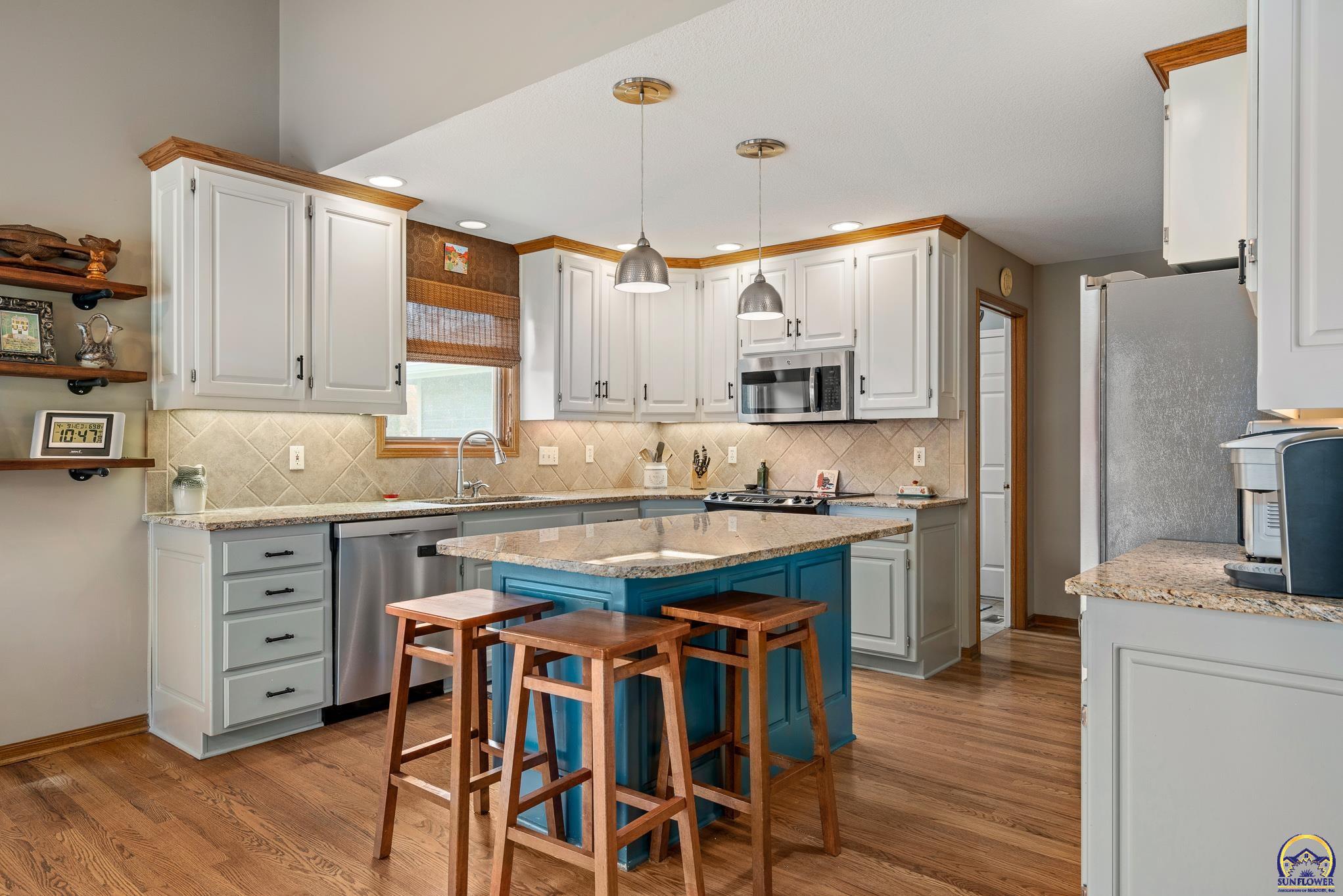 7546 SW Ambassador PL