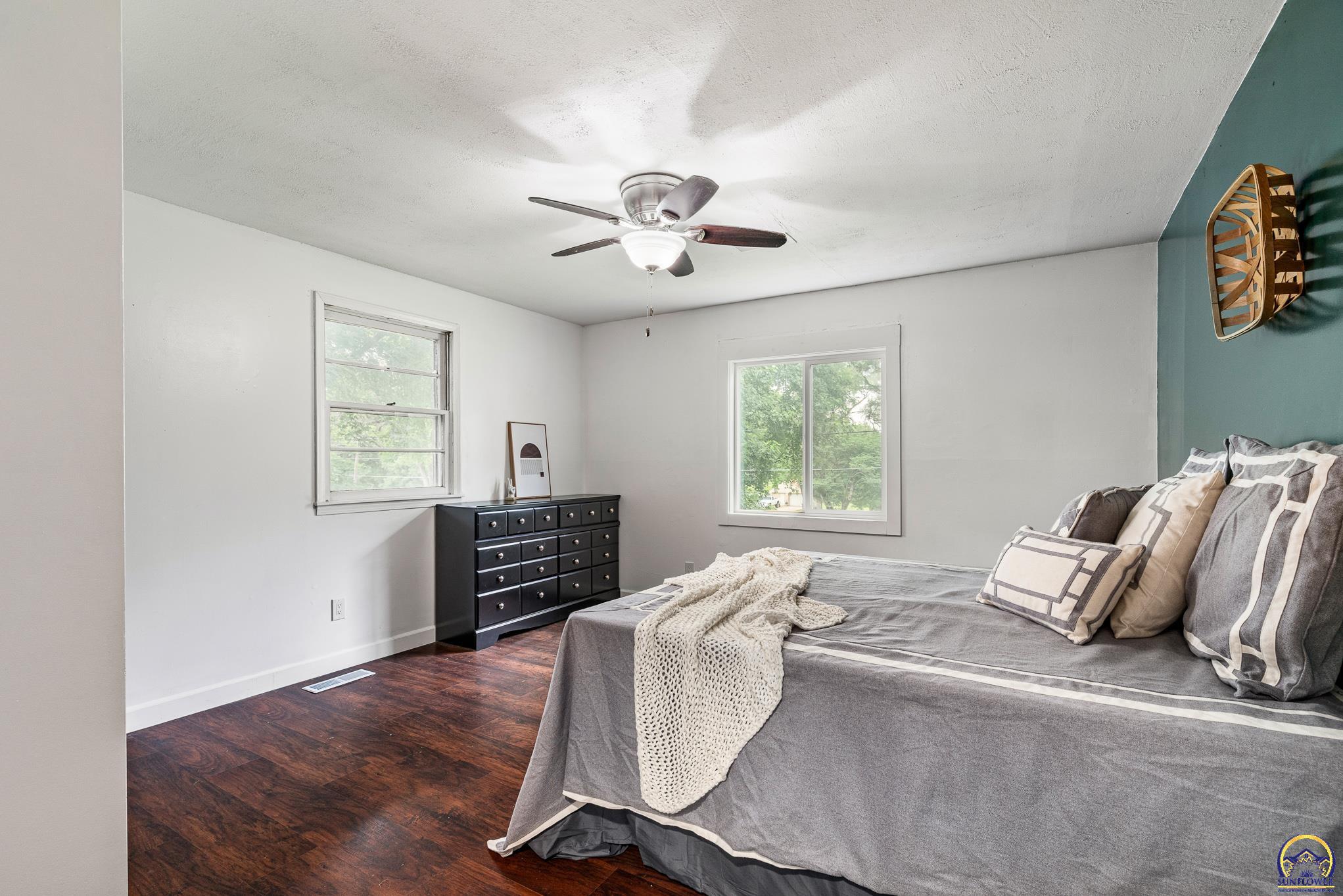 3603 NW Rochester RD