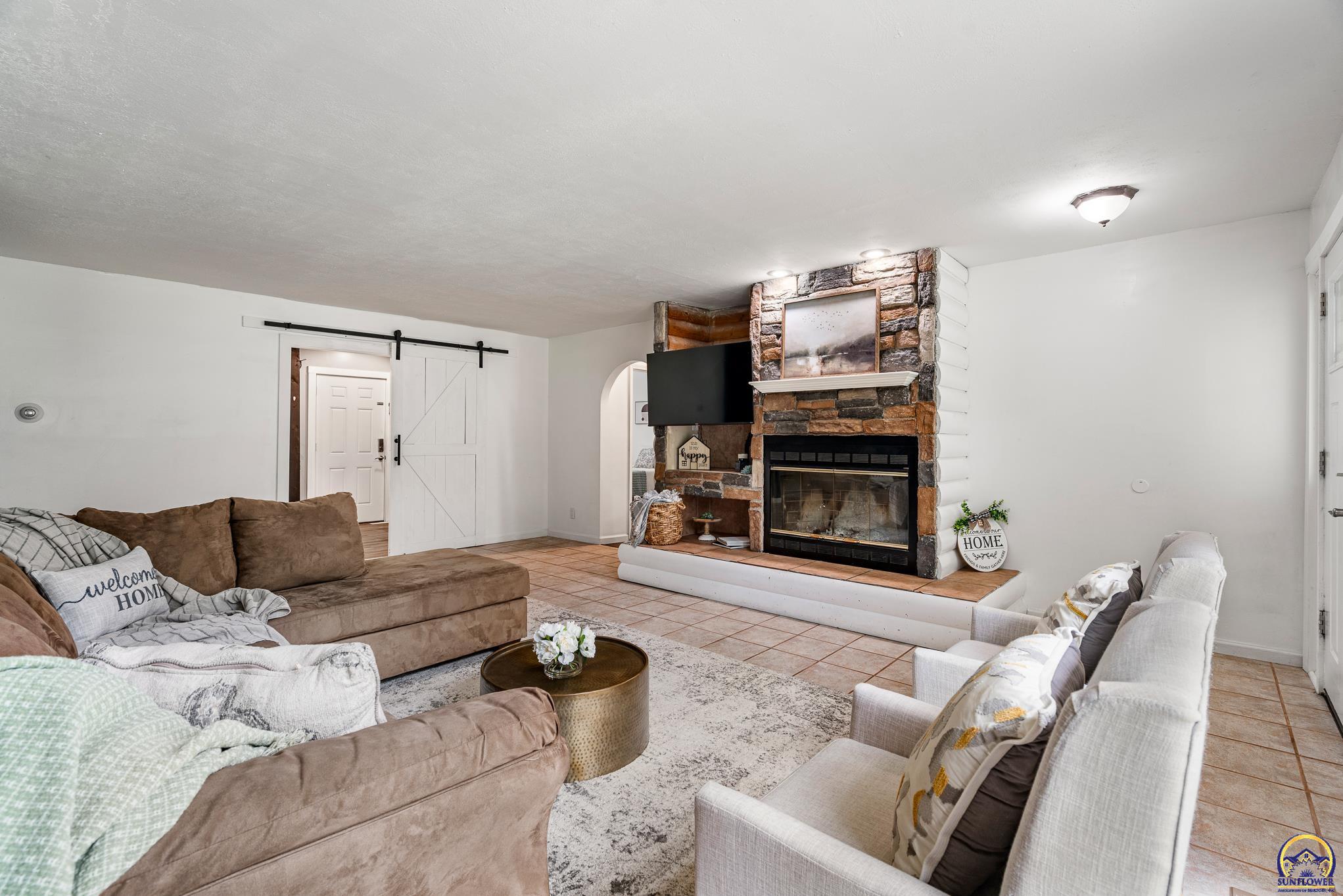 3603 NW Rochester RD