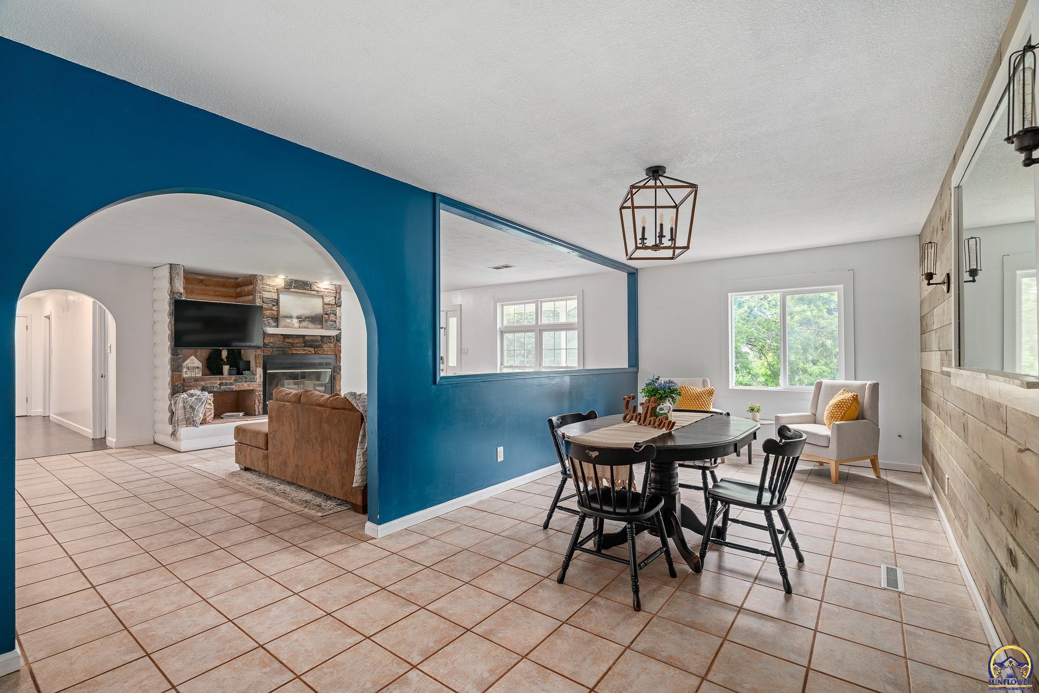 3603 NW Rochester RD