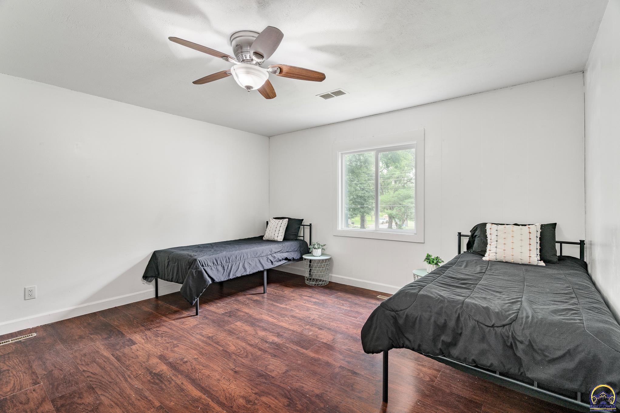 3603 NW Rochester RD