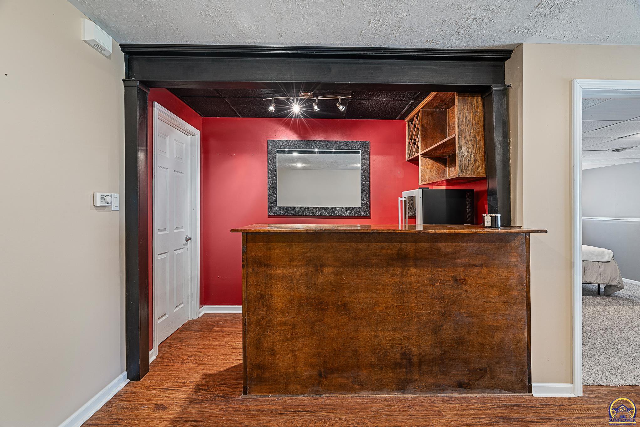 2712 SW Sherwood Park DR