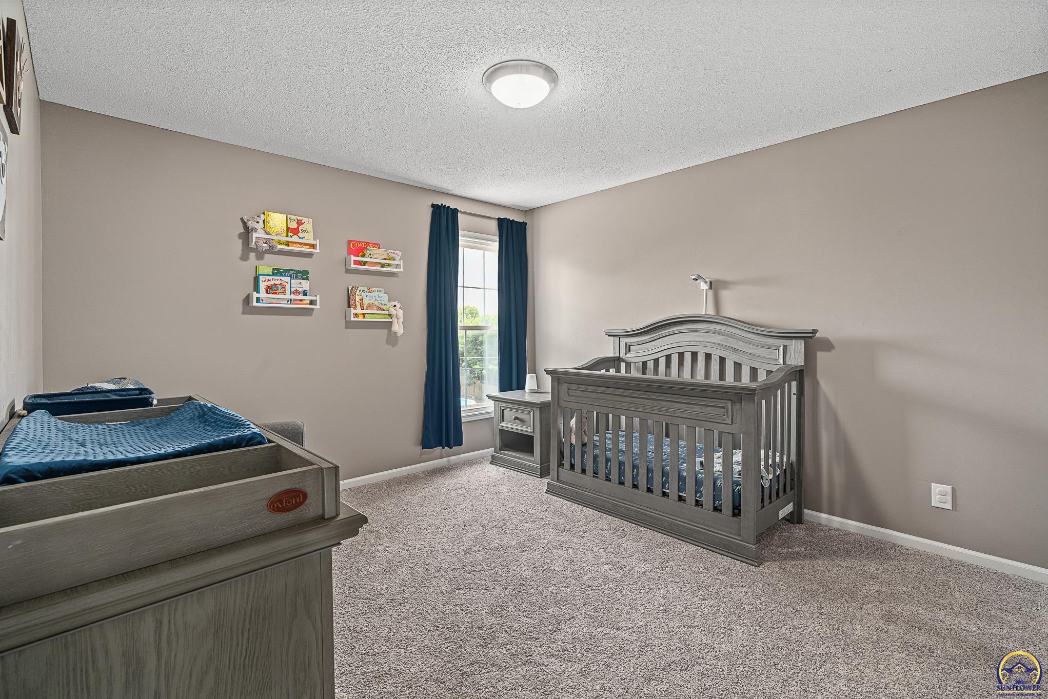 2712 SW Sherwood Park DR