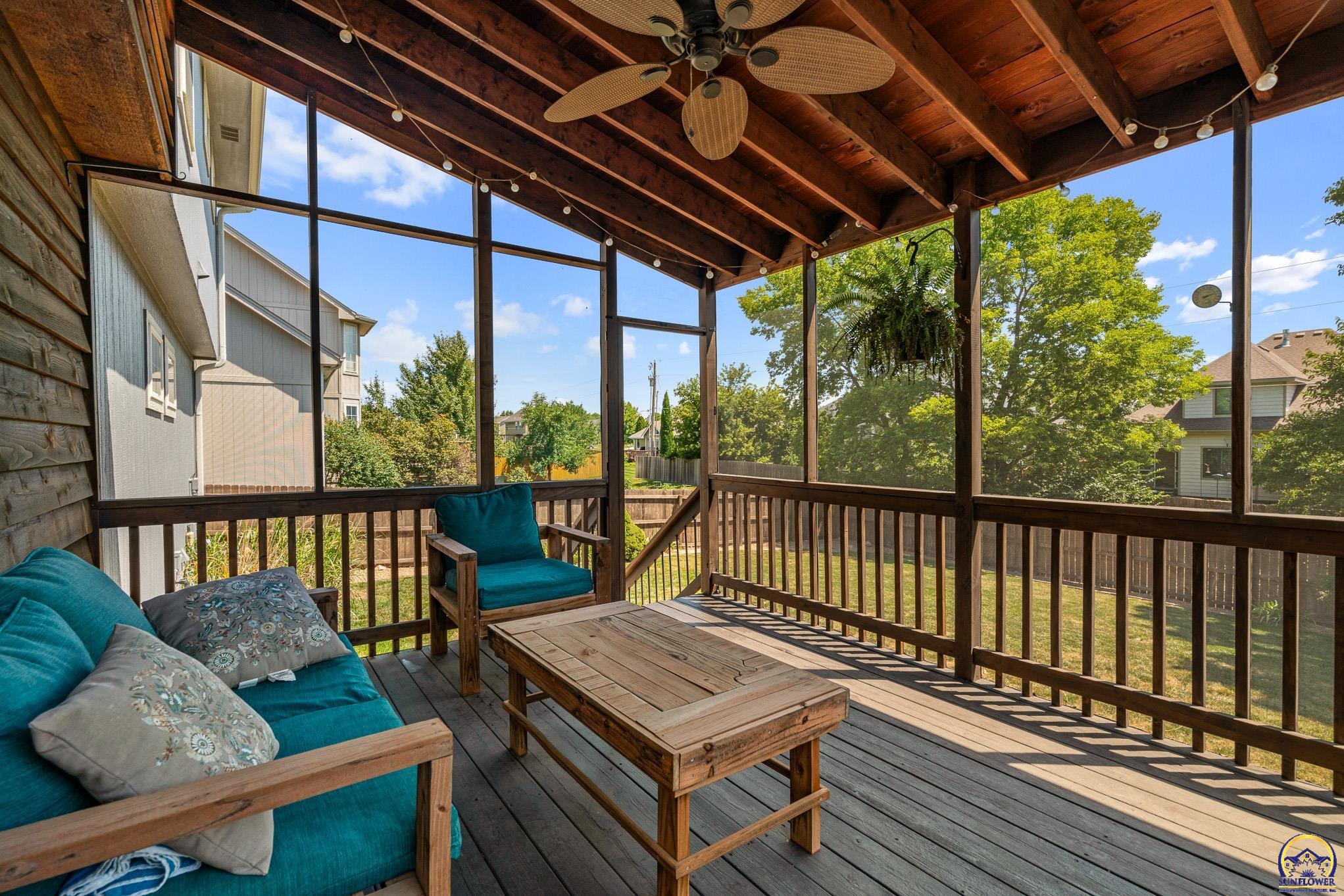 2712 SW Sherwood Park DR