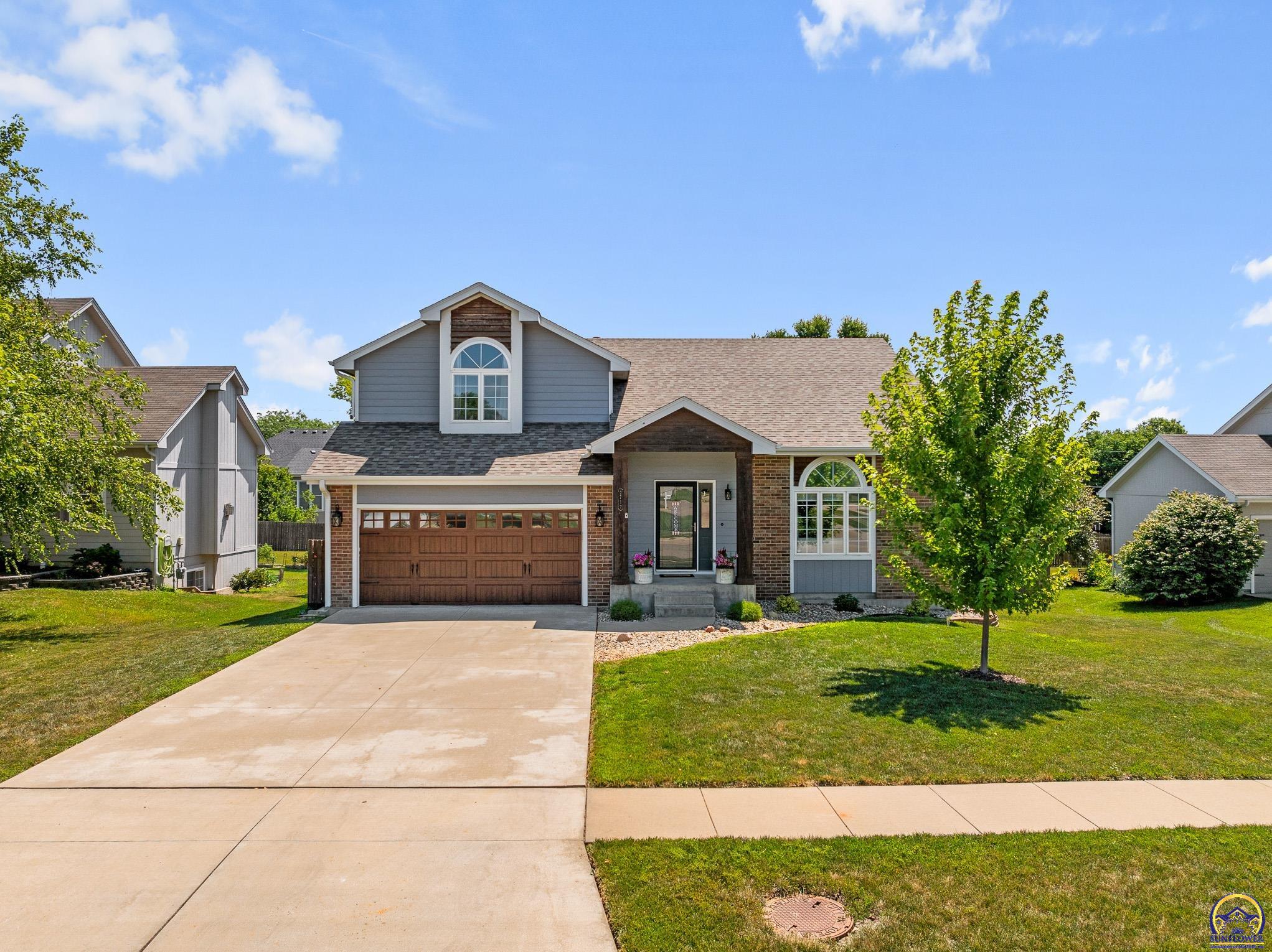 2712 SW Sherwood Park DR