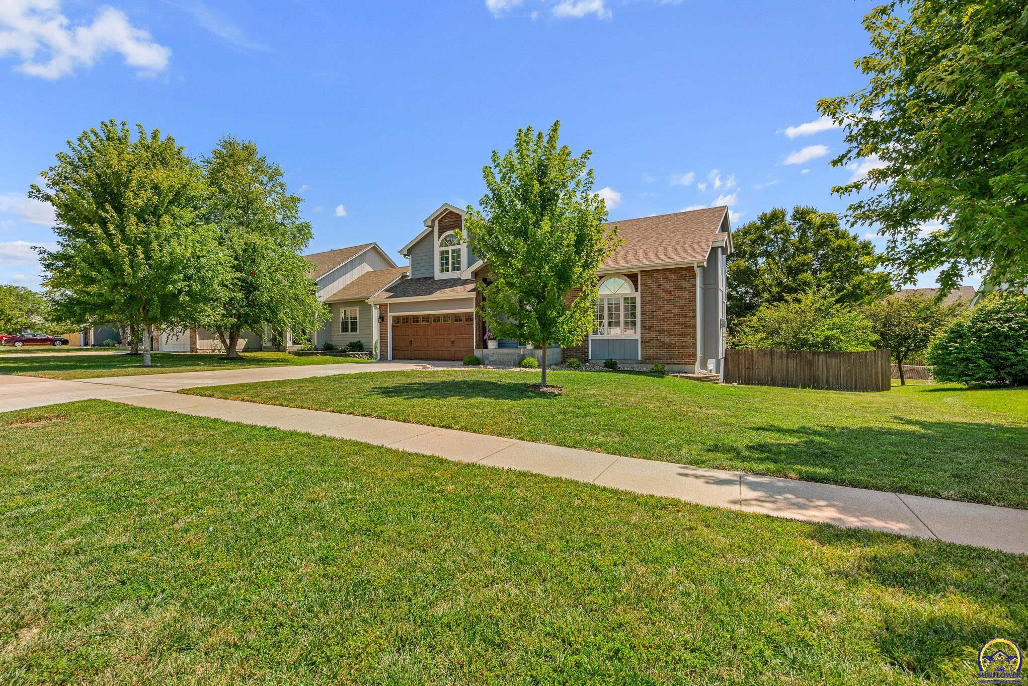 2712 SW Sherwood Park DR