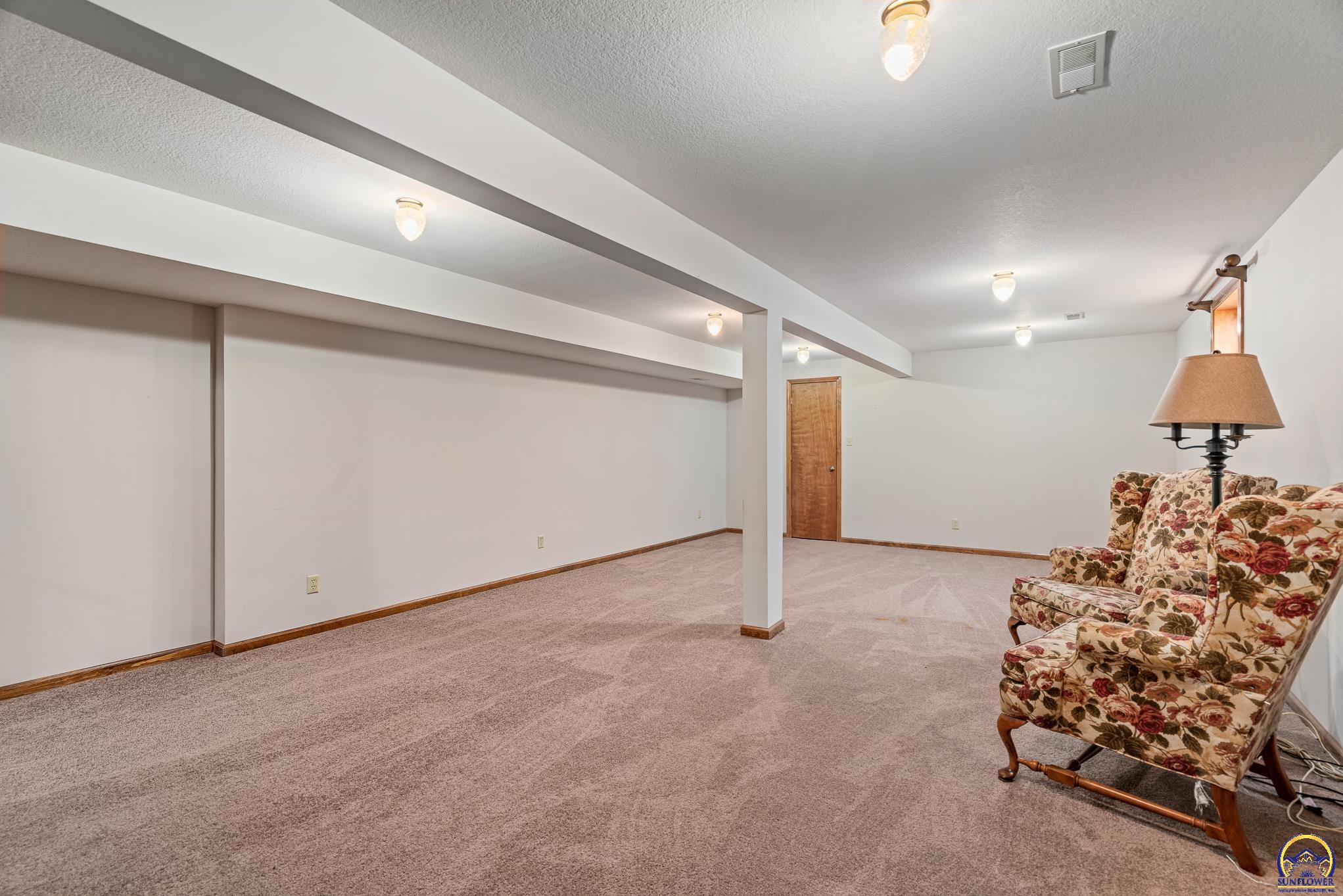 4331 SE Wisconsin AVE