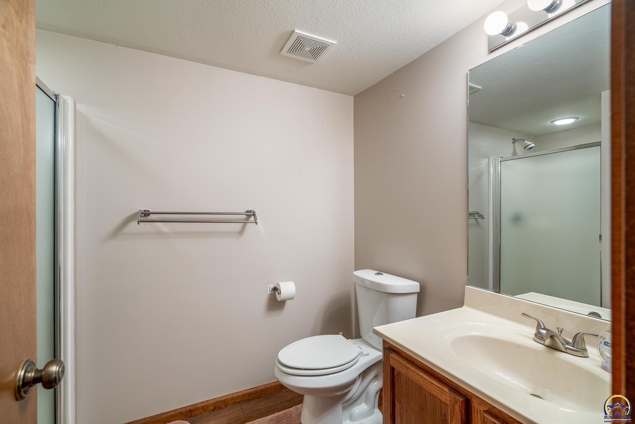 4331 SE Wisconsin AVE