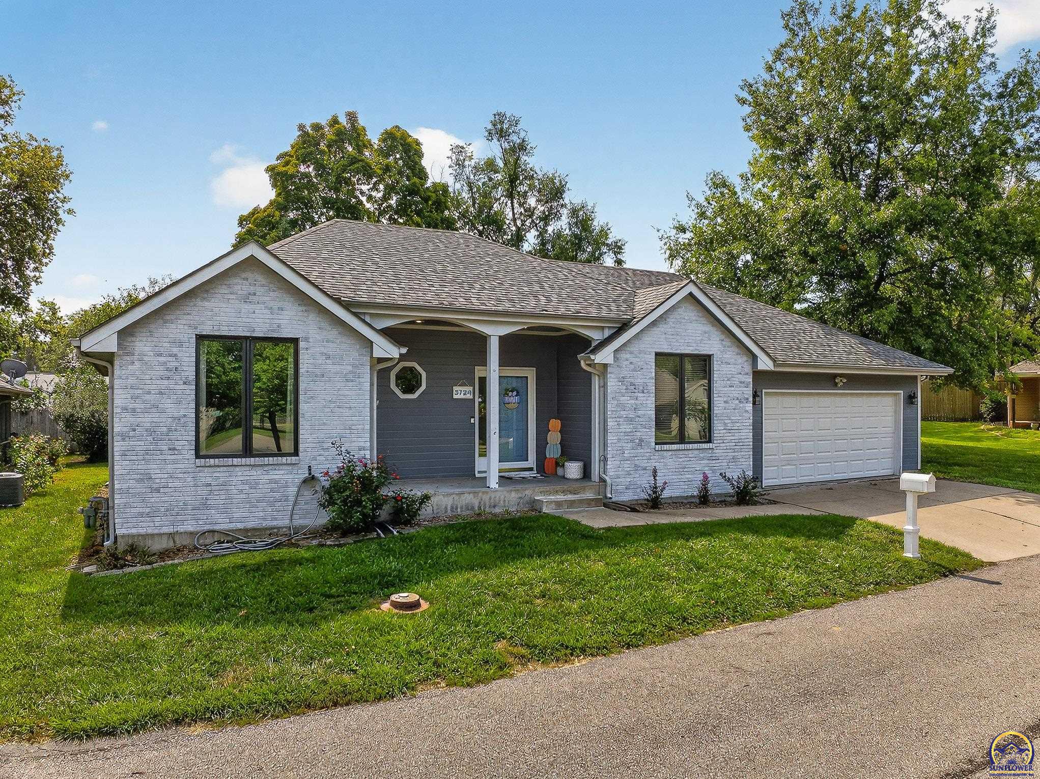 3724 SW Brook Lawn CIR