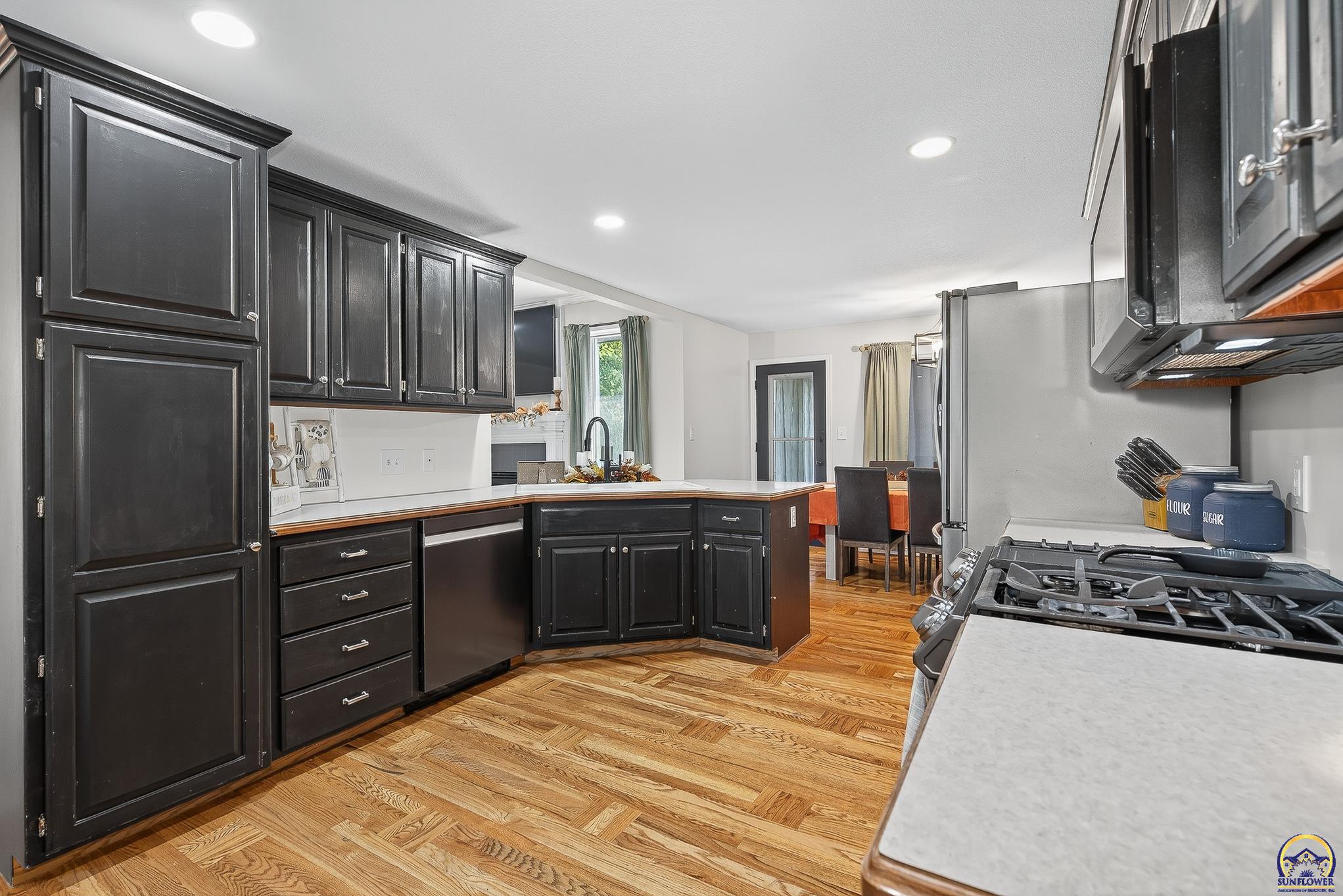 3724 SW Brook Lawn CIR