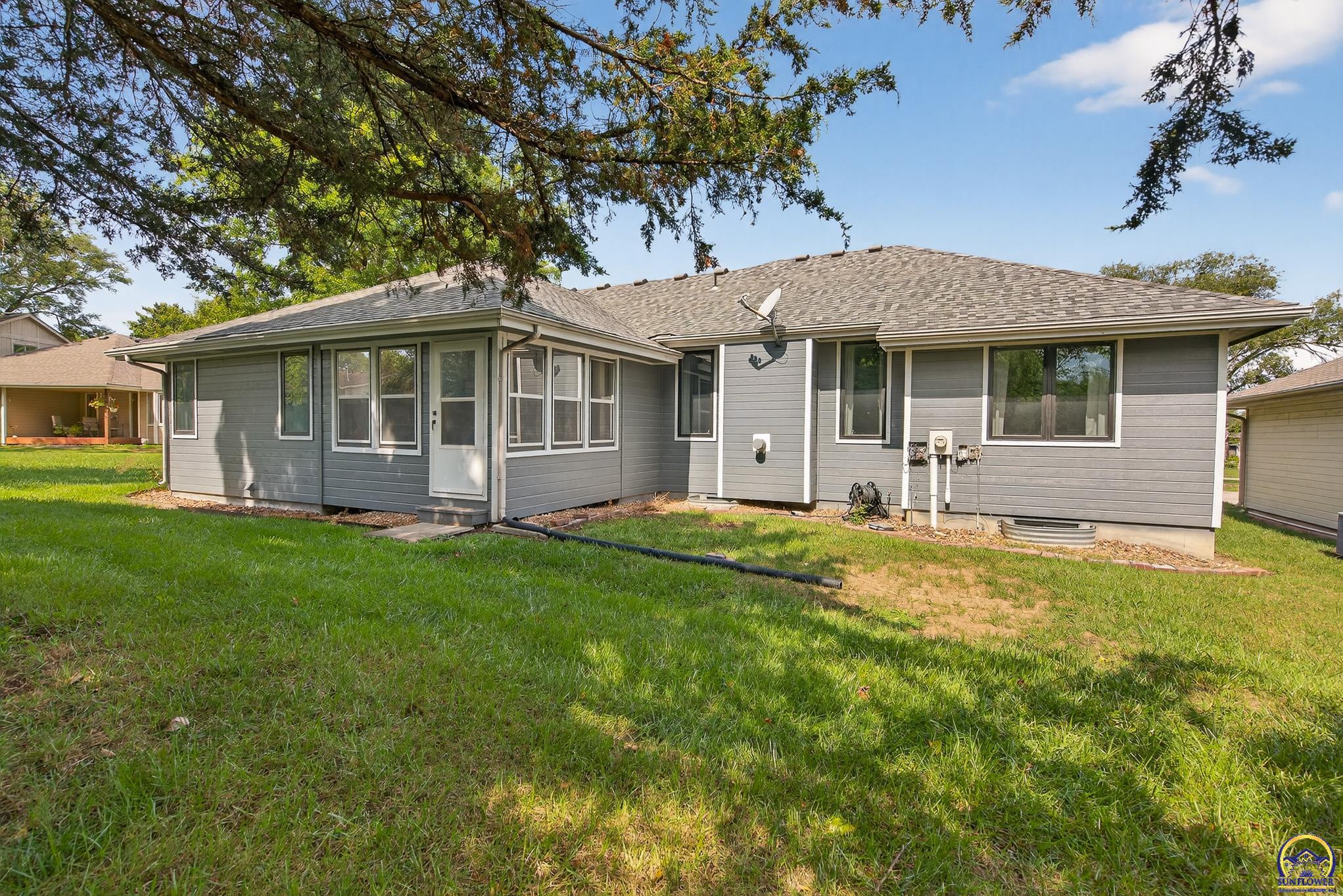 3724 SW Brook Lawn CIR