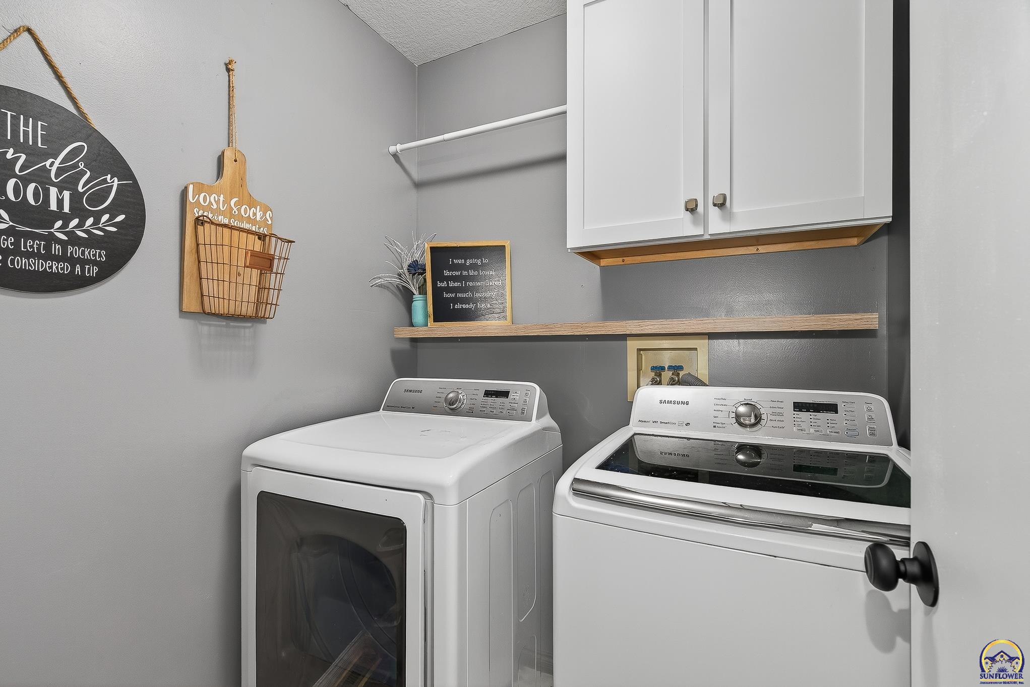 3724 SW Brook Lawn CIR