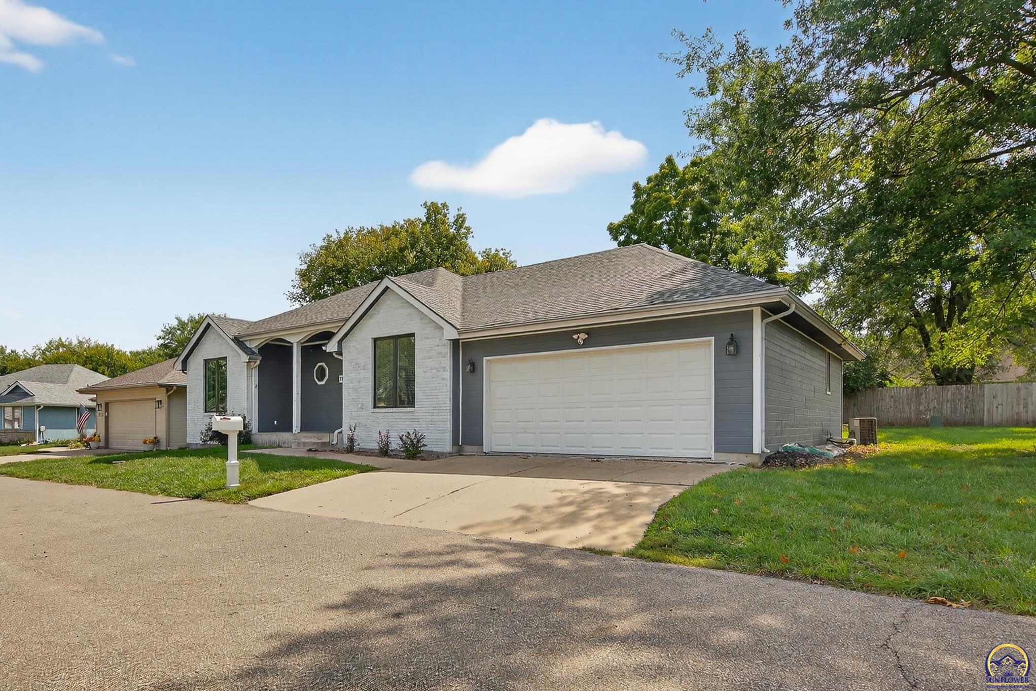 3724 SW Brook Lawn CIR