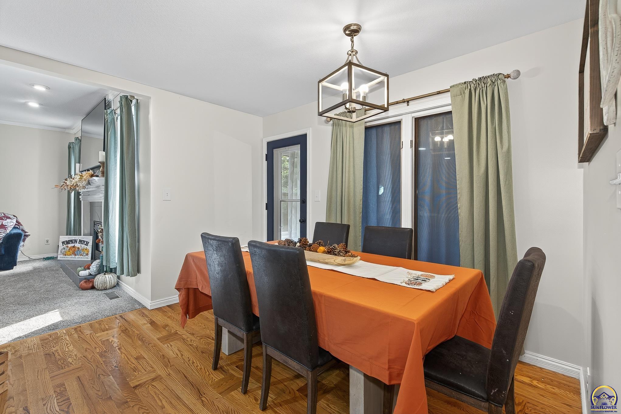 3724 SW Brook Lawn CIR