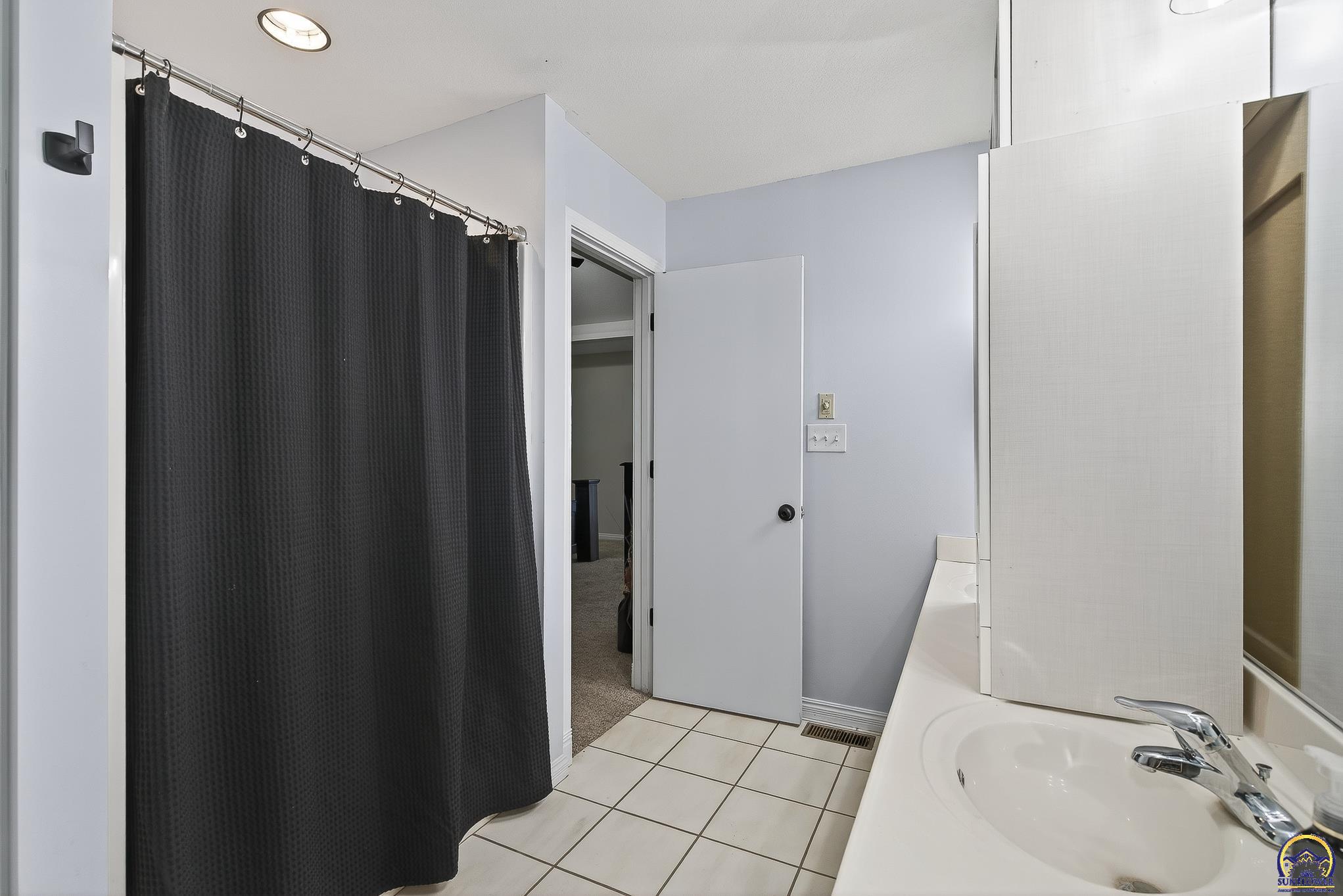 3724 SW Brook Lawn CIR