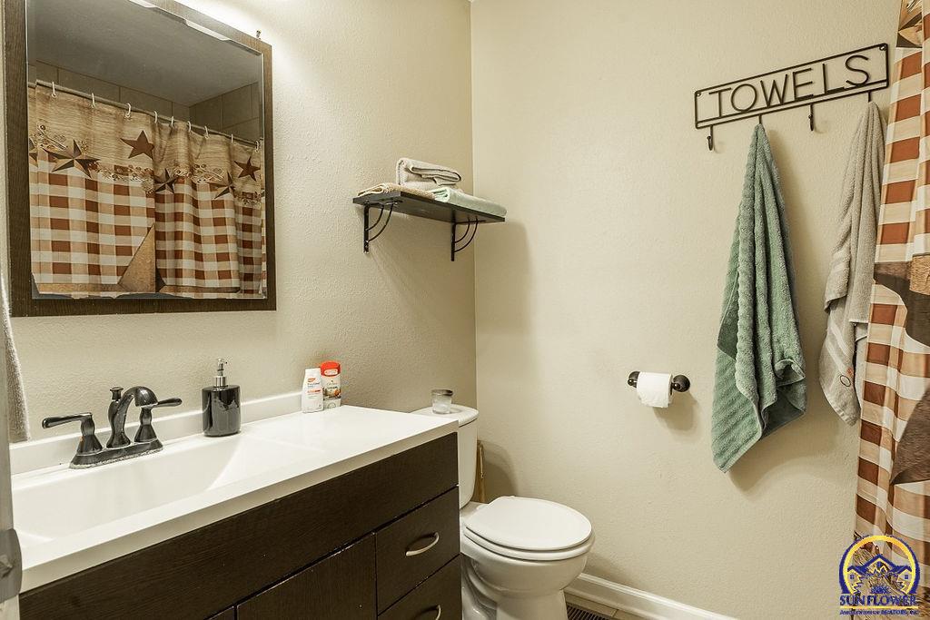 21015 N Sail A Way DR