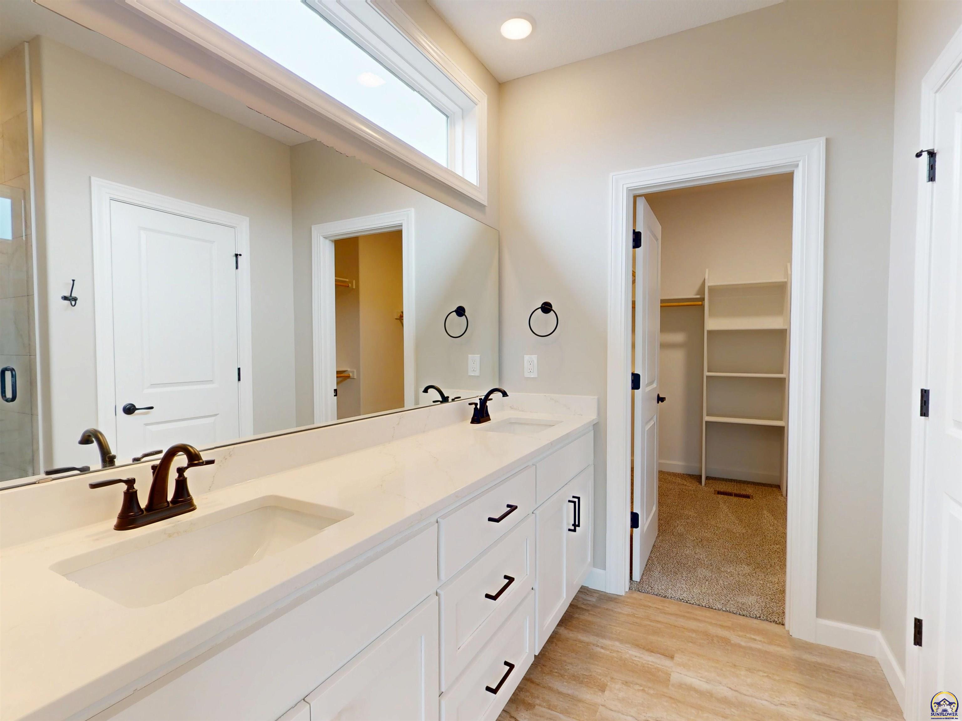 2628 SW Sherwood Park DR