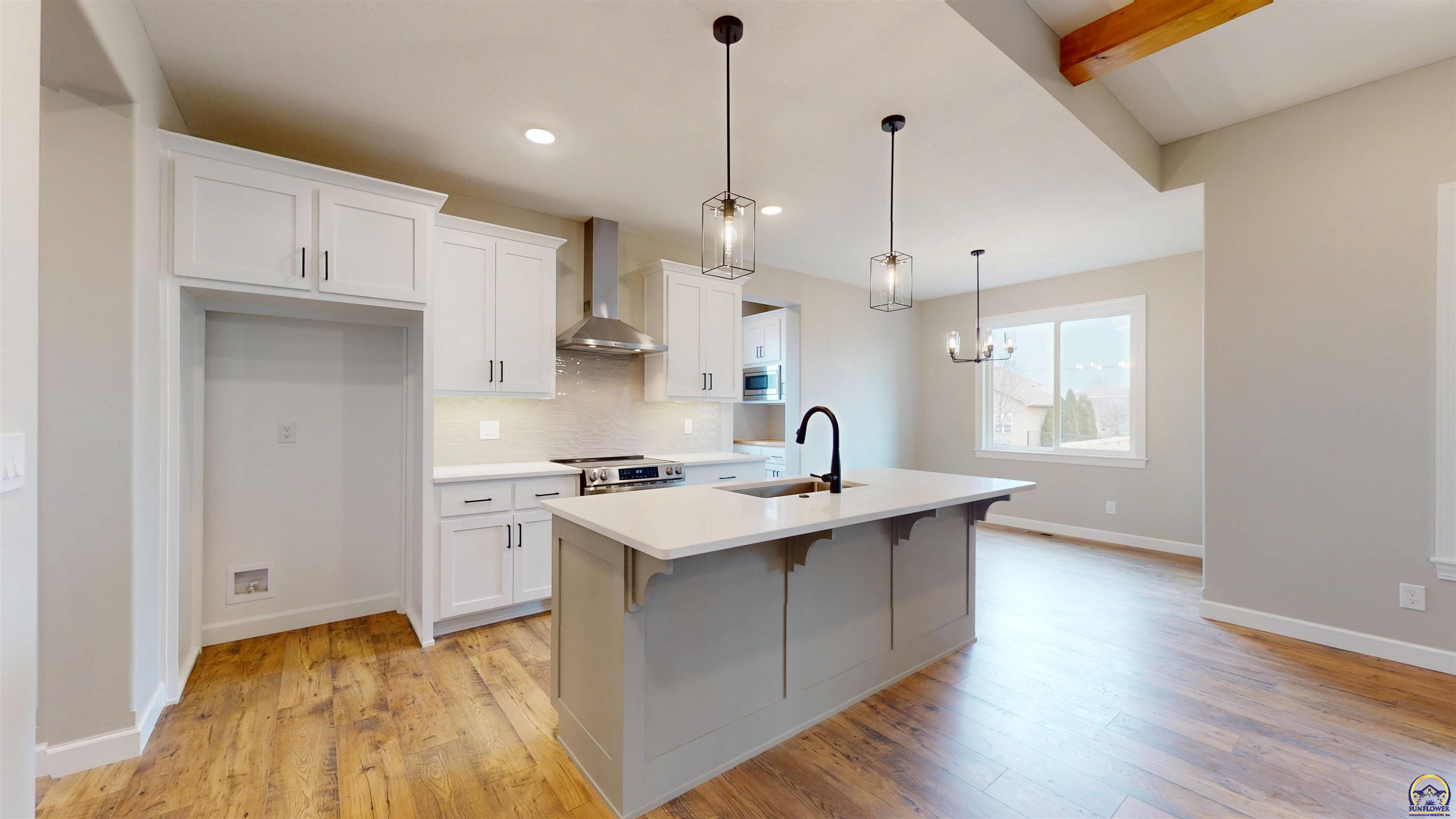 2628 SW Sherwood Park DR