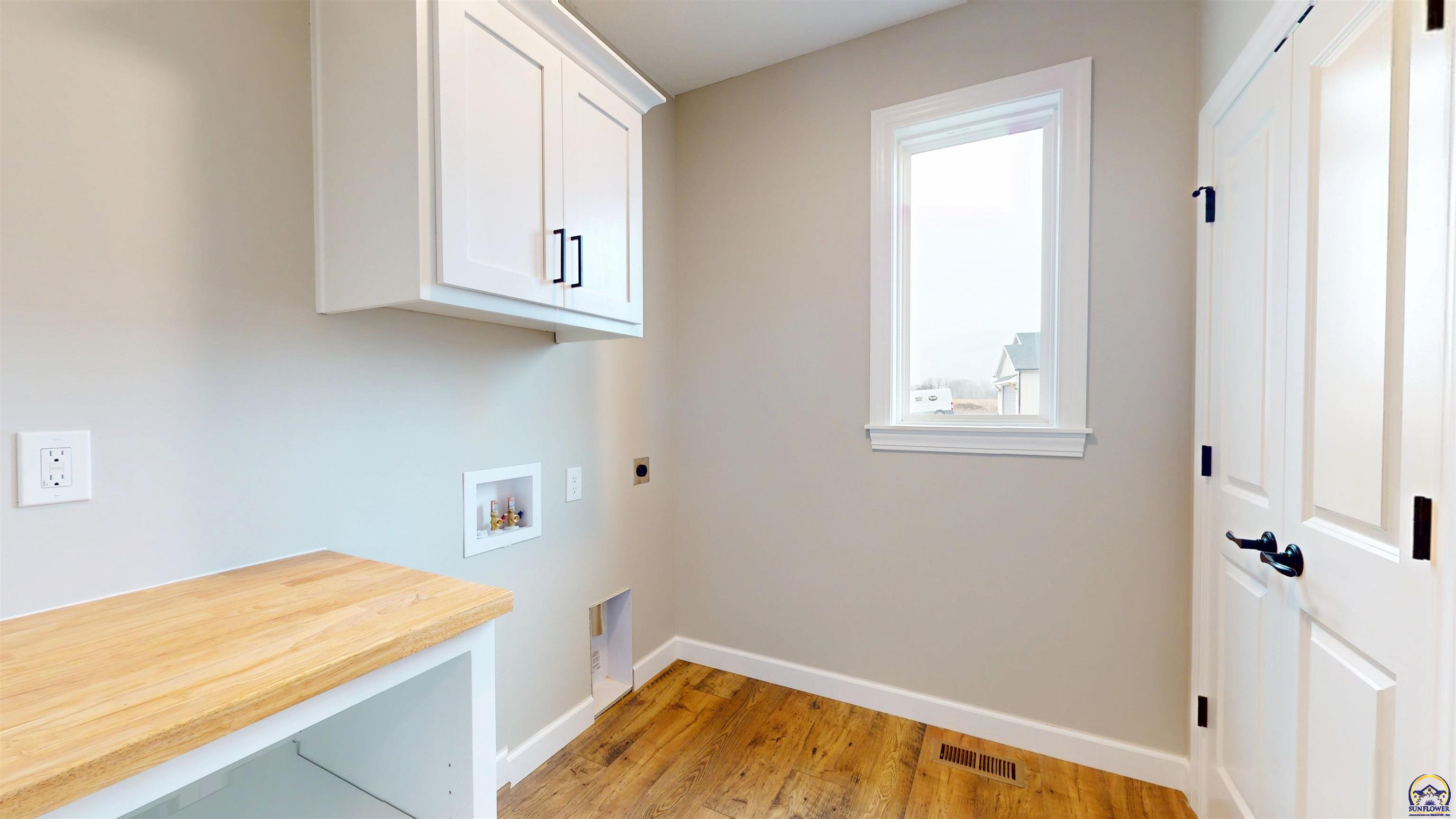 2628 SW Sherwood Park DR