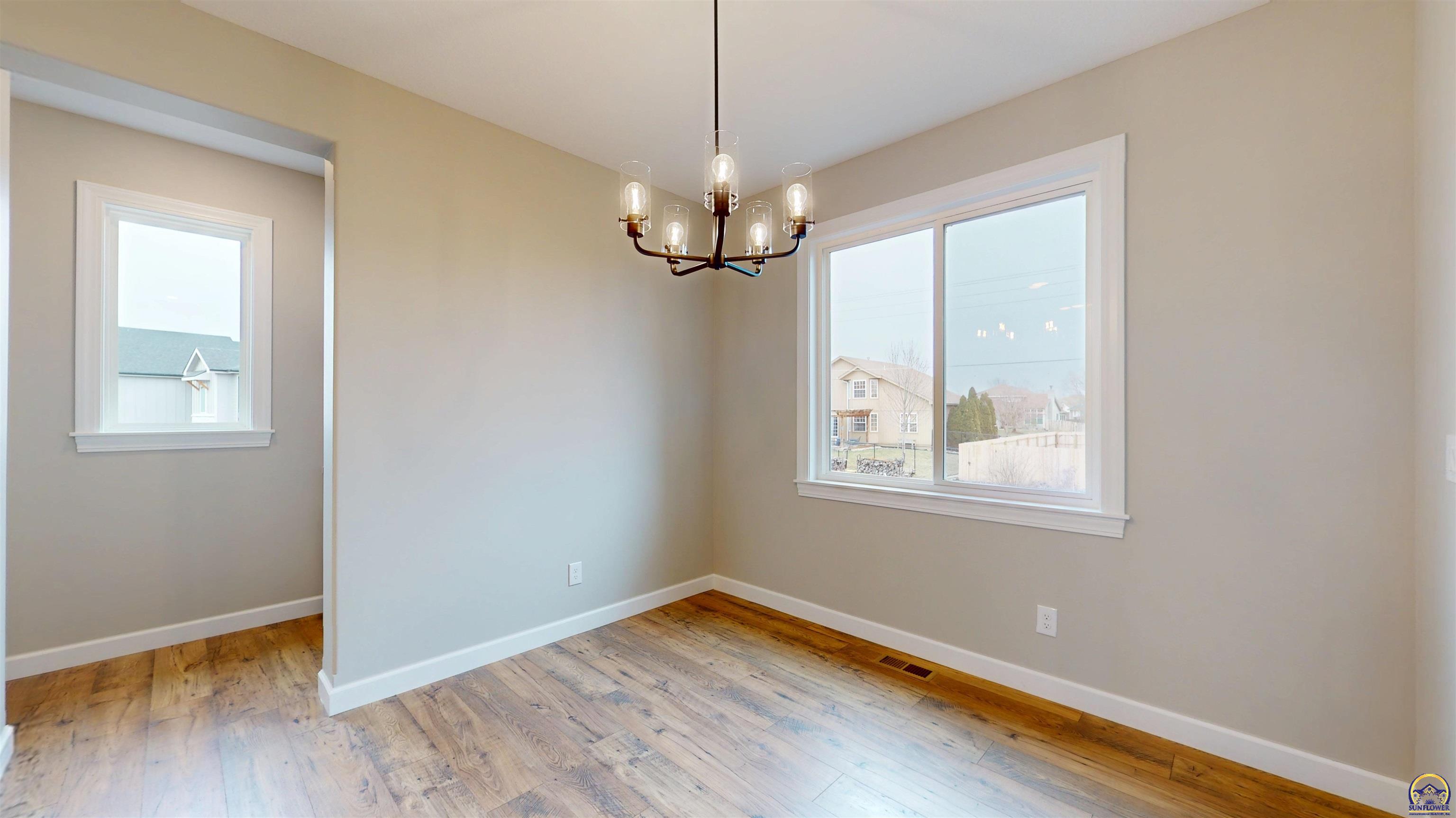 2628 SW Sherwood Park DR