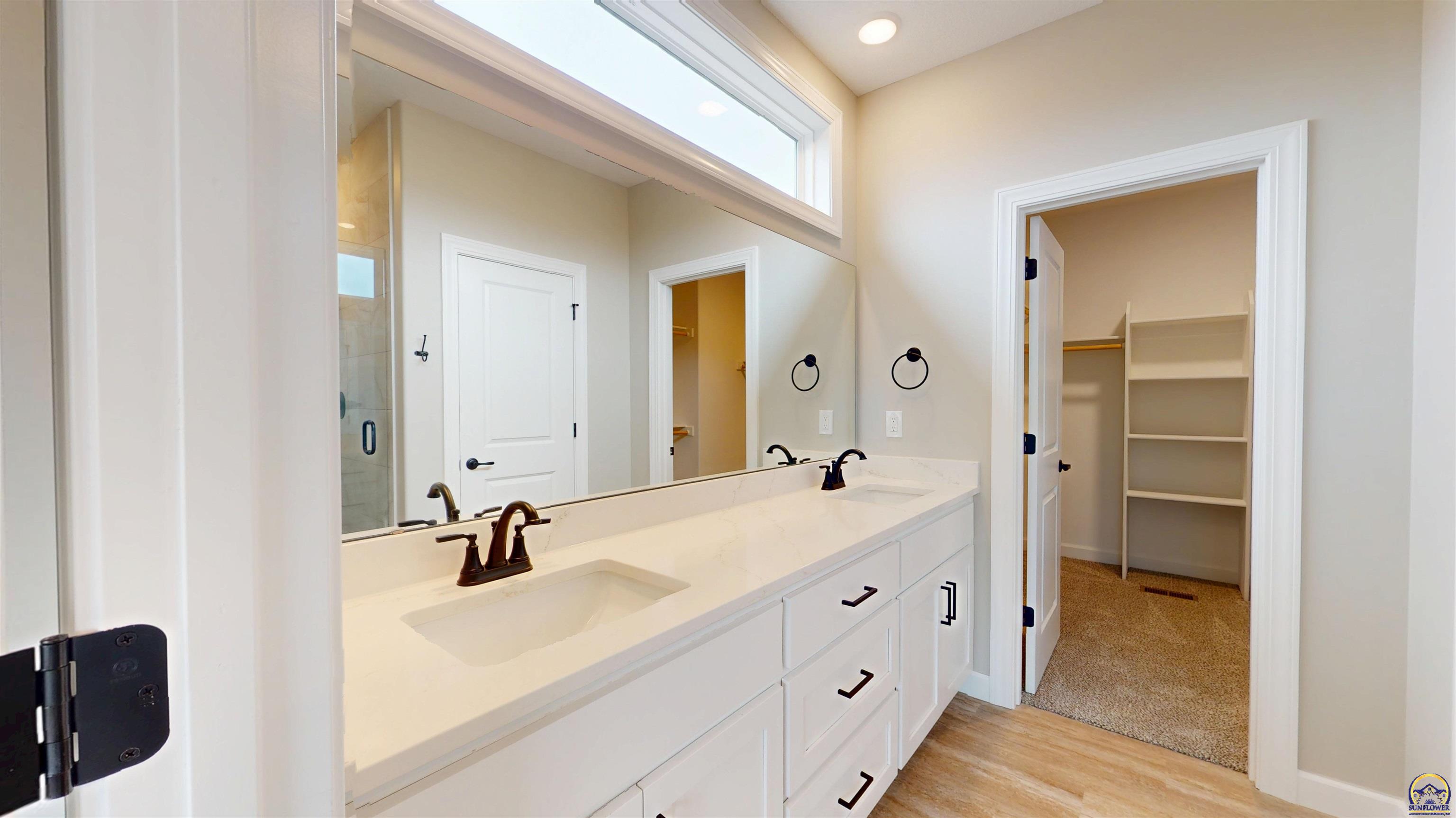 2628 SW Sherwood Park DR