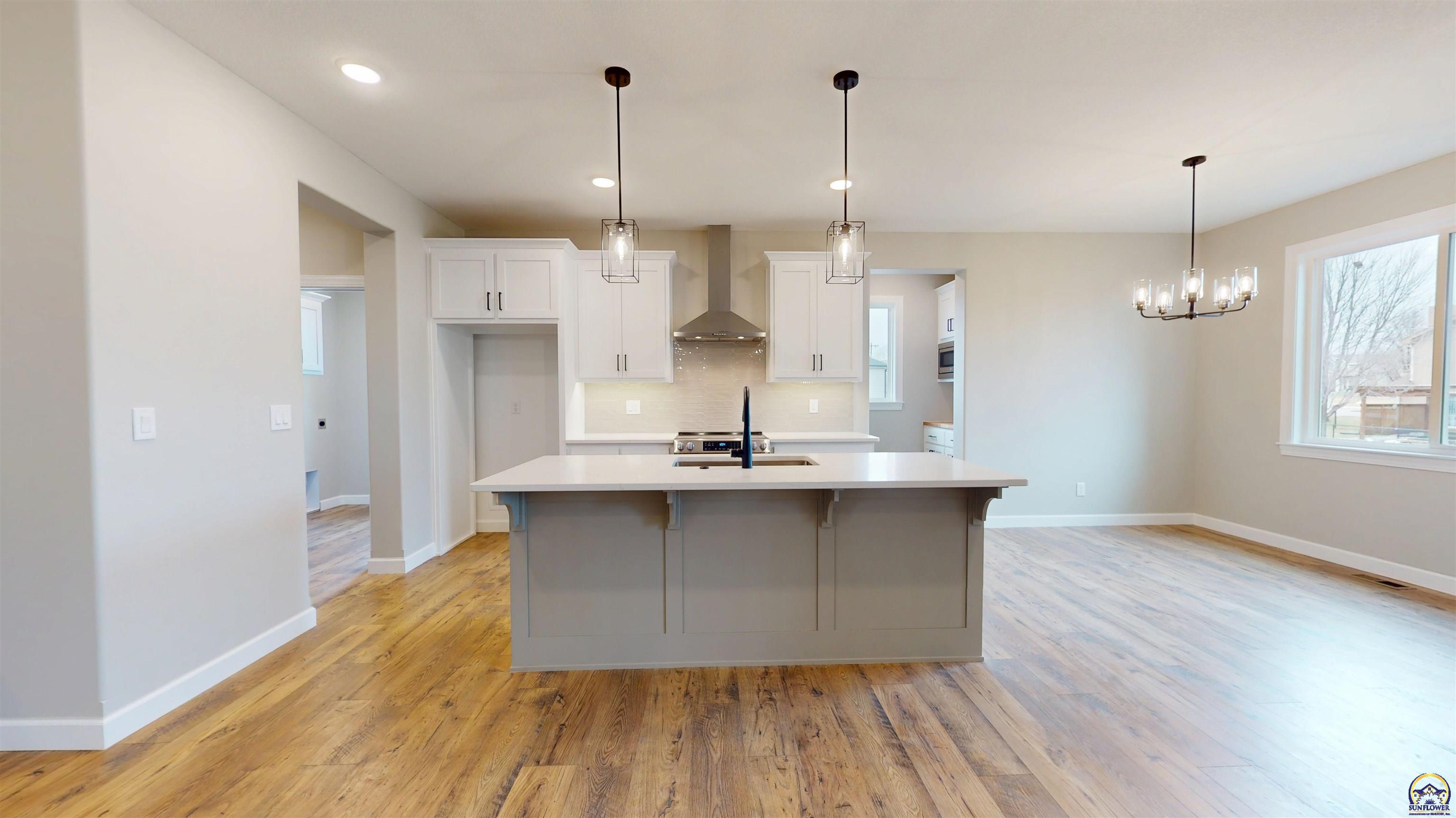 2628 SW Sherwood Park DR