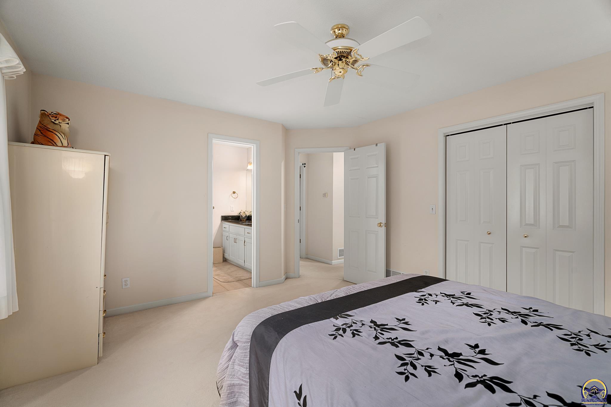 5319 SW 40th Ter