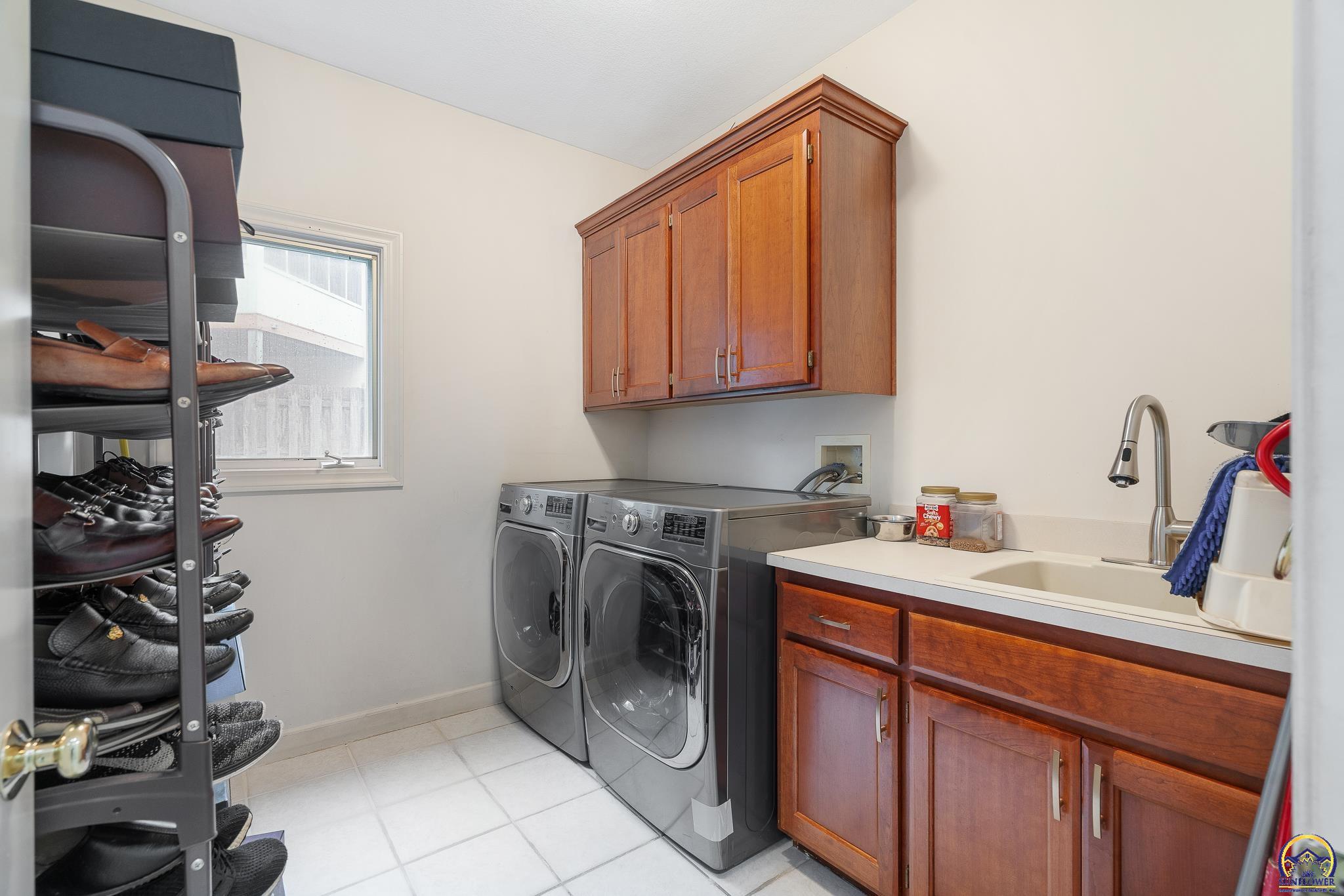 5319 SW 40th Ter