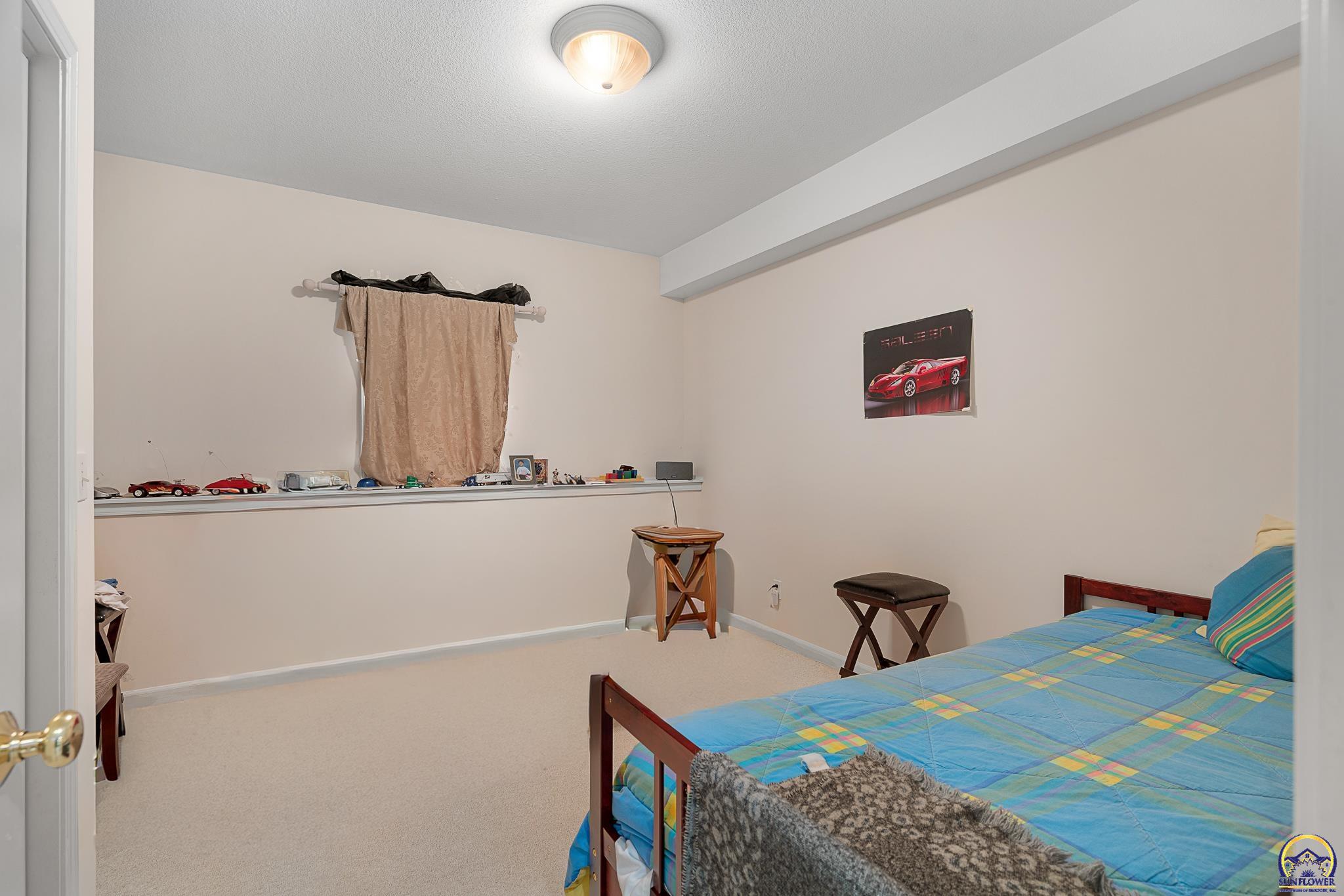 5319 SW 40th Ter