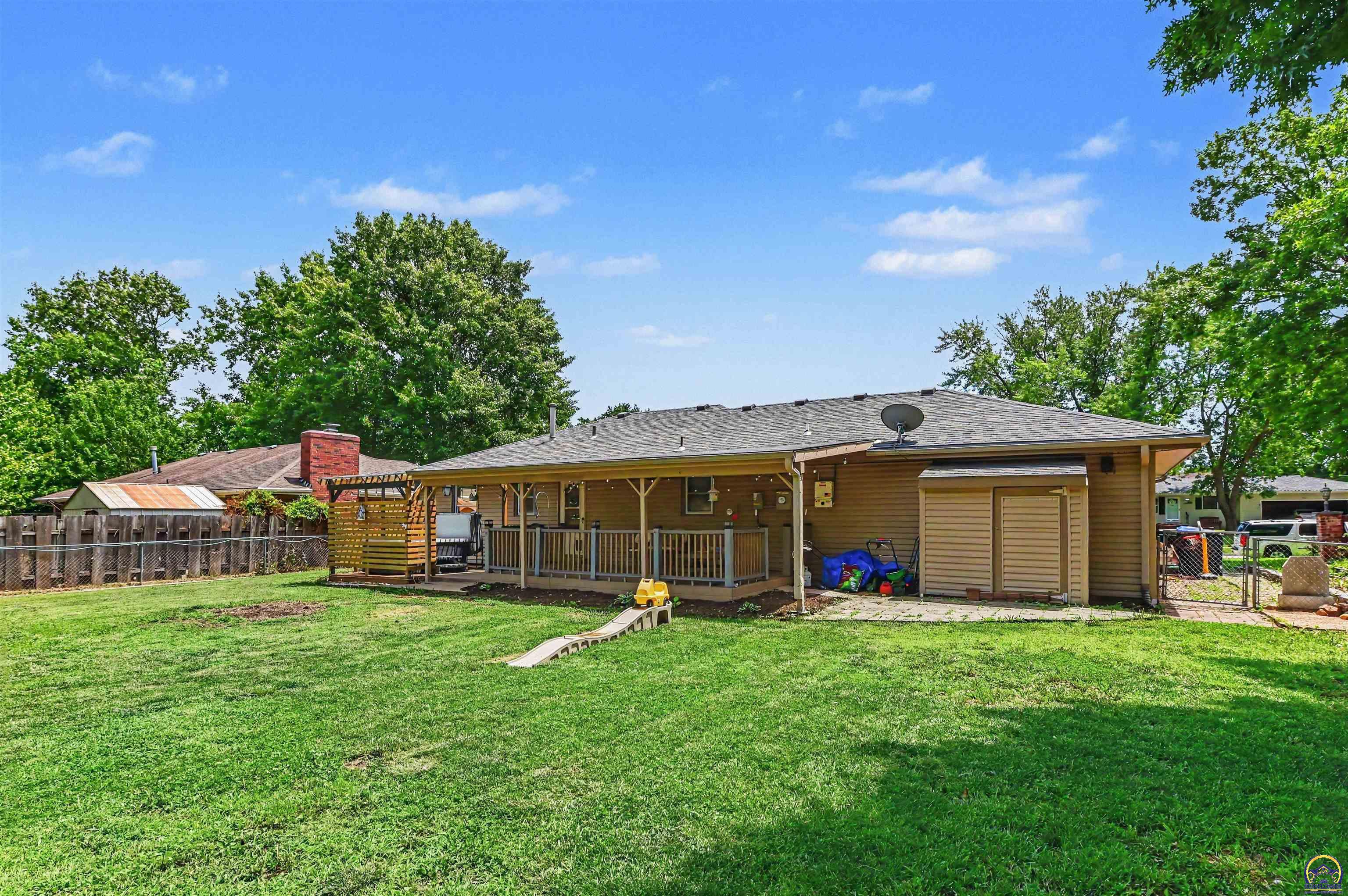 5408 SW 12th TER
