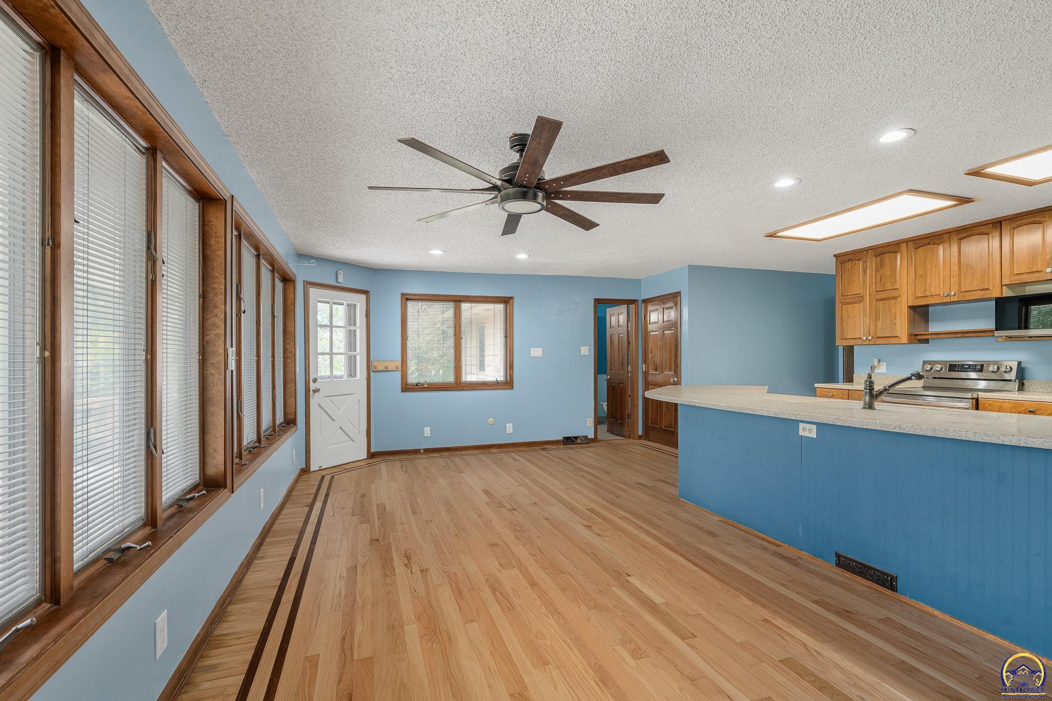 3434 SE Shawnee Heights RD