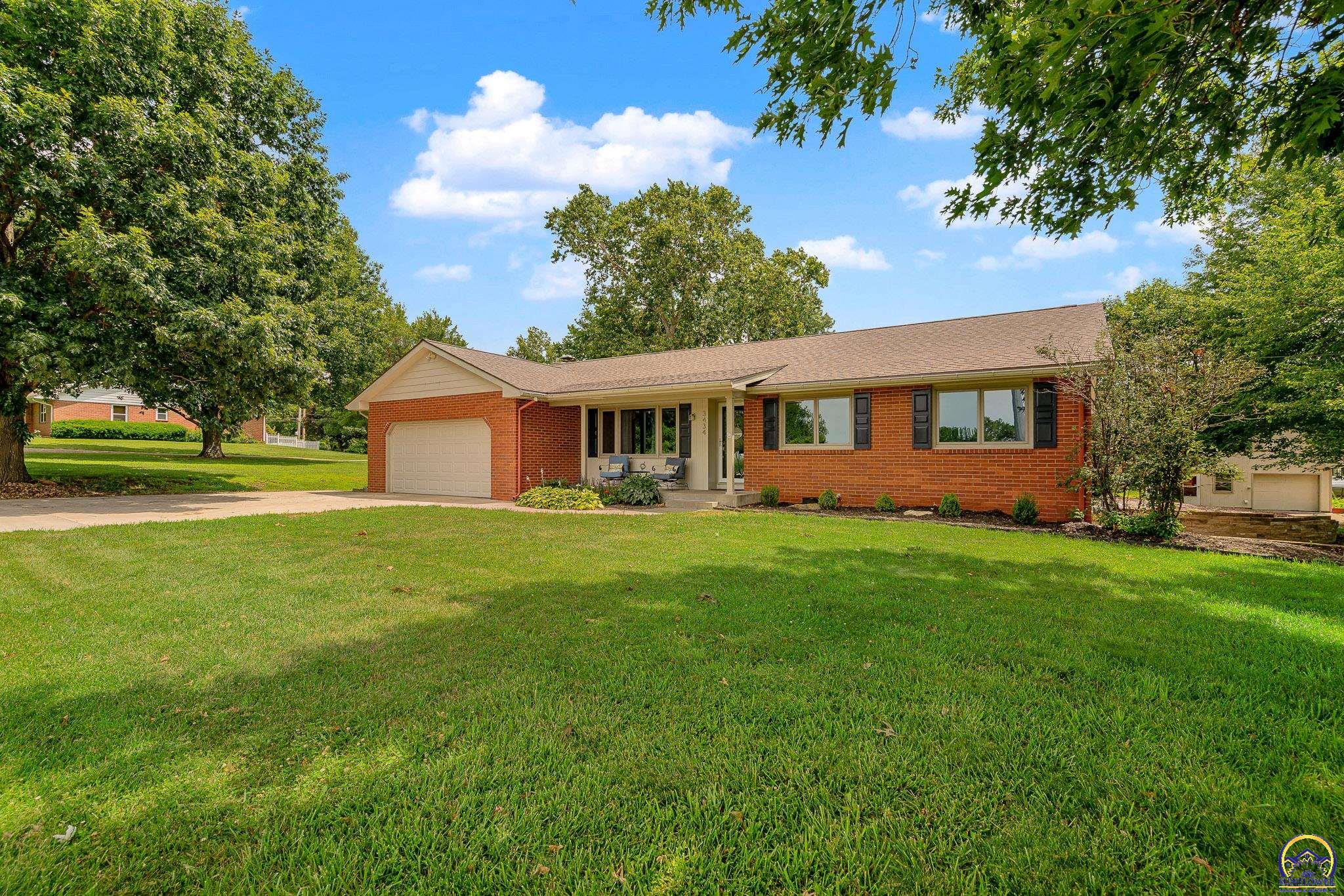 3434 SE Shawnee Heights RD
