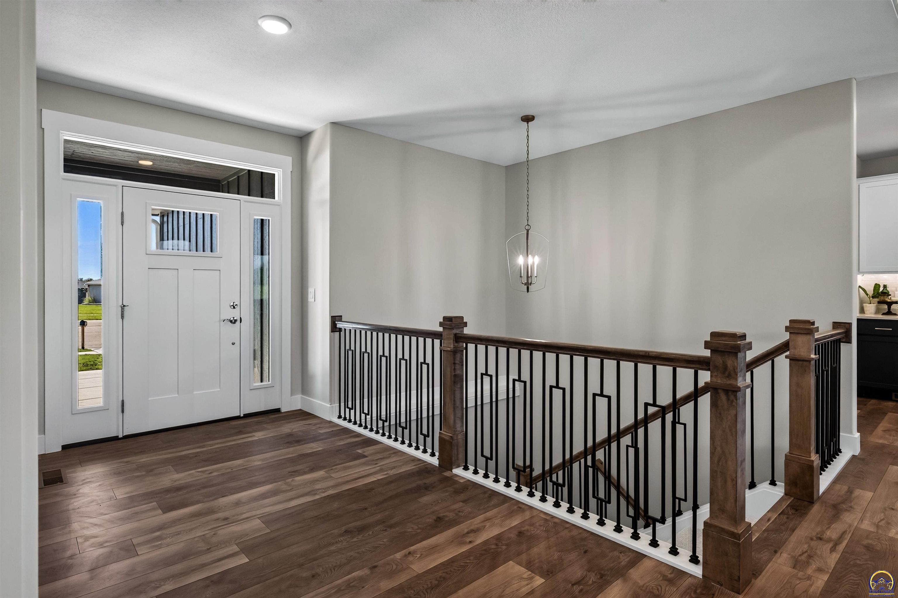 2616 SW Sherwood Park DR