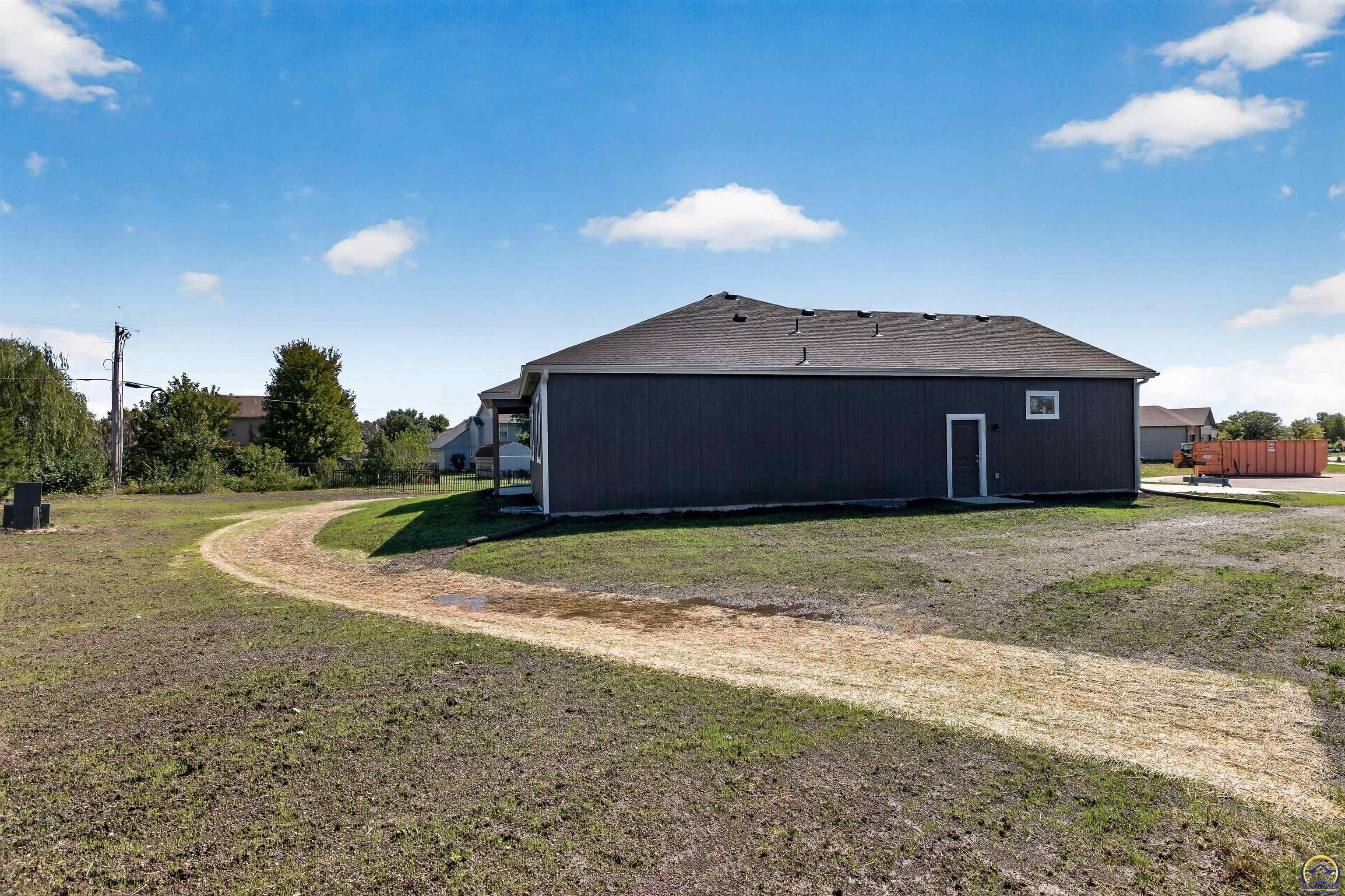 2616 SW Sherwood Park DR