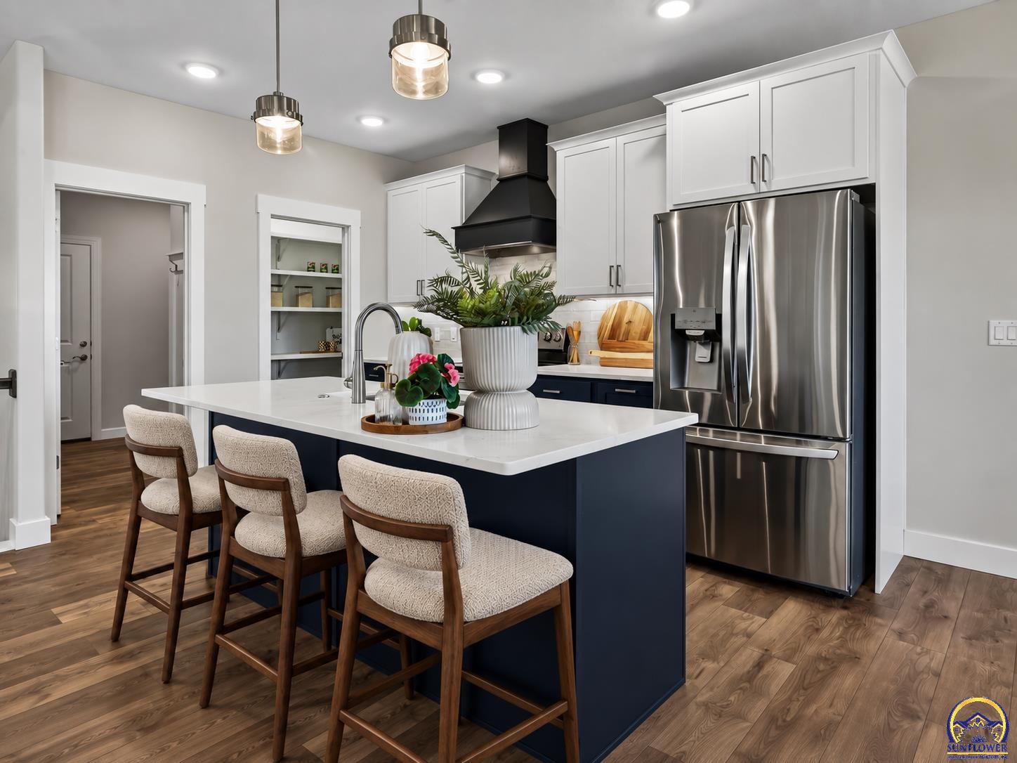 2616 SW Sherwood Park DR