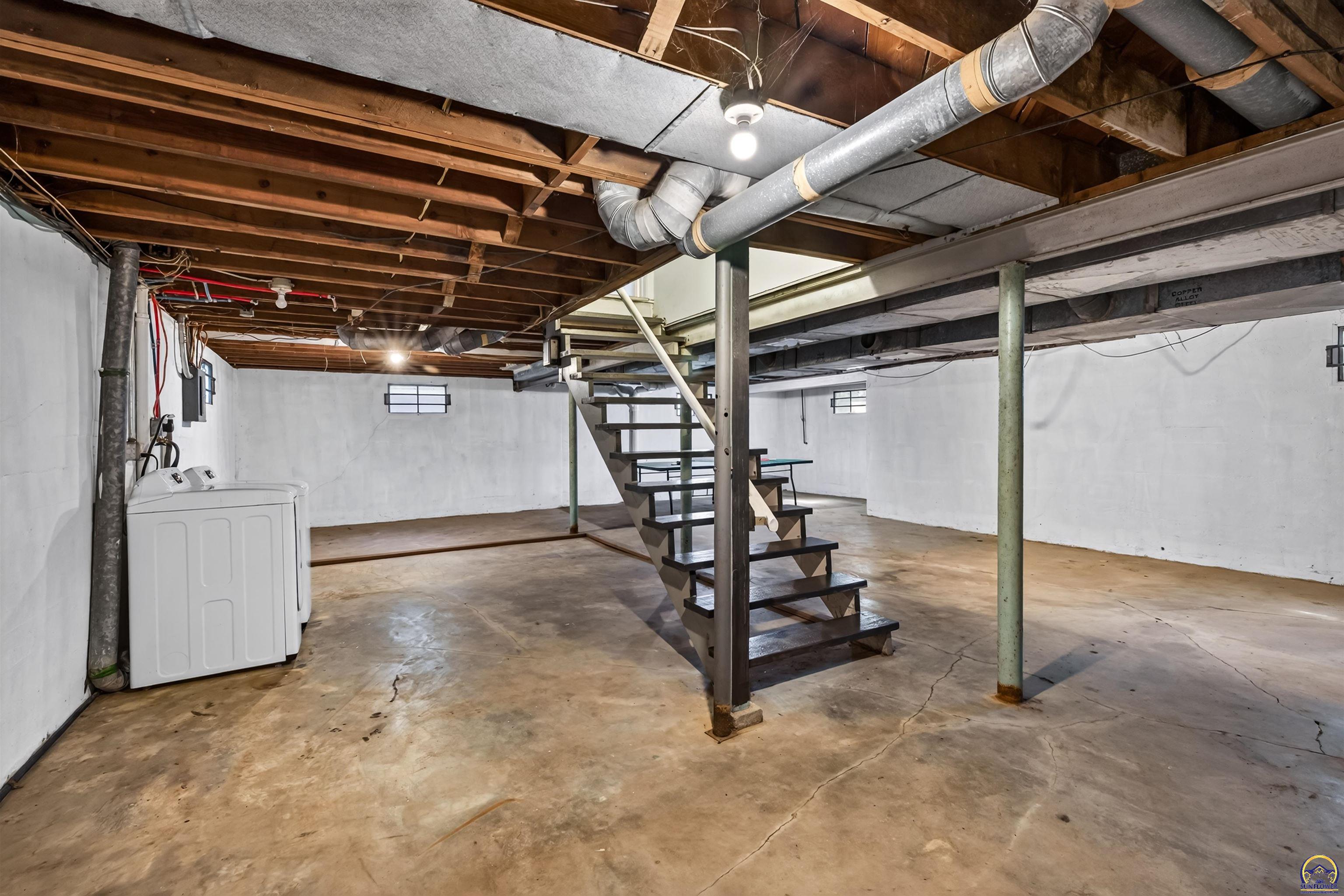 510 SW Merriam CT