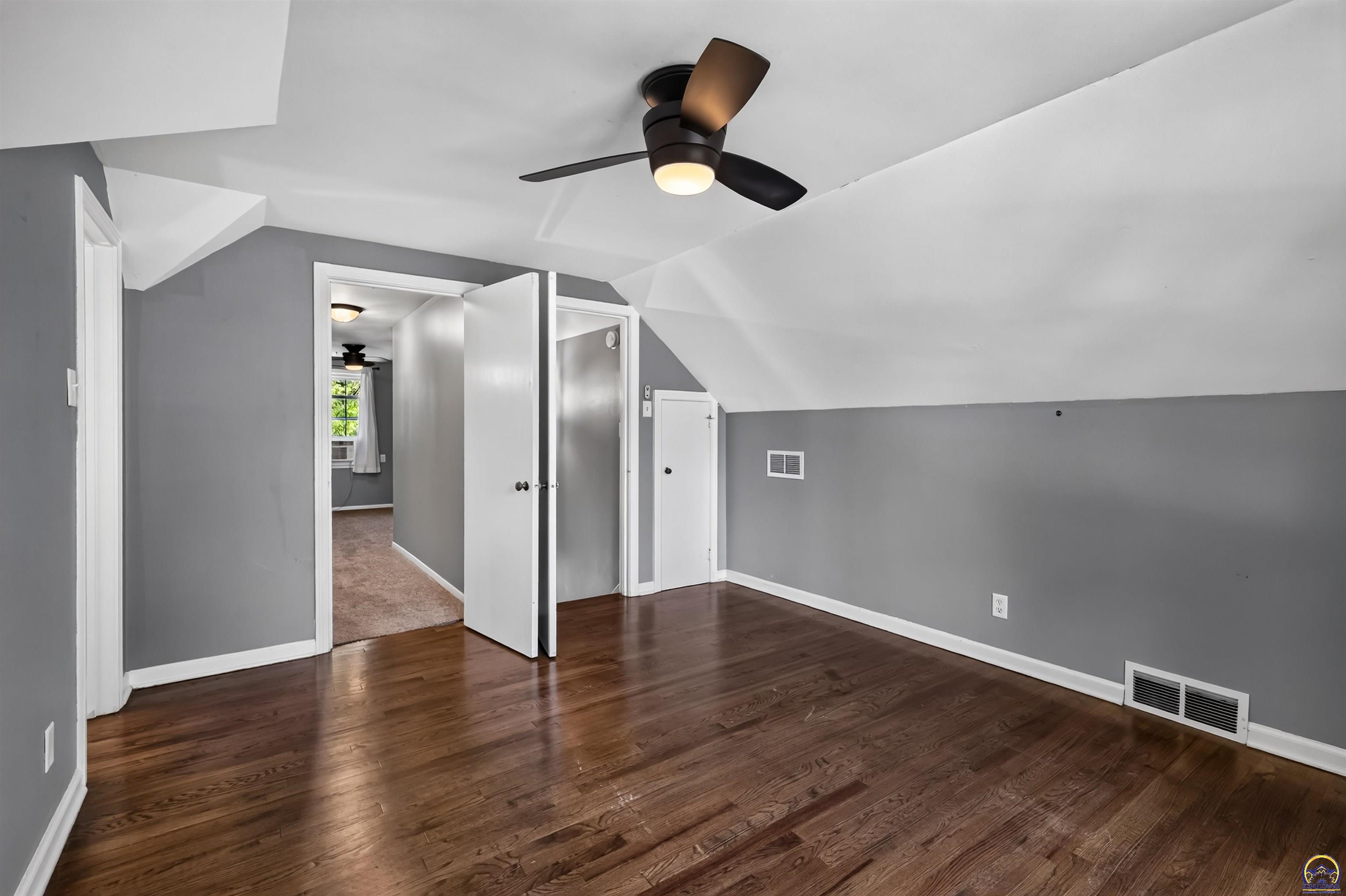 510 SW Merriam CT