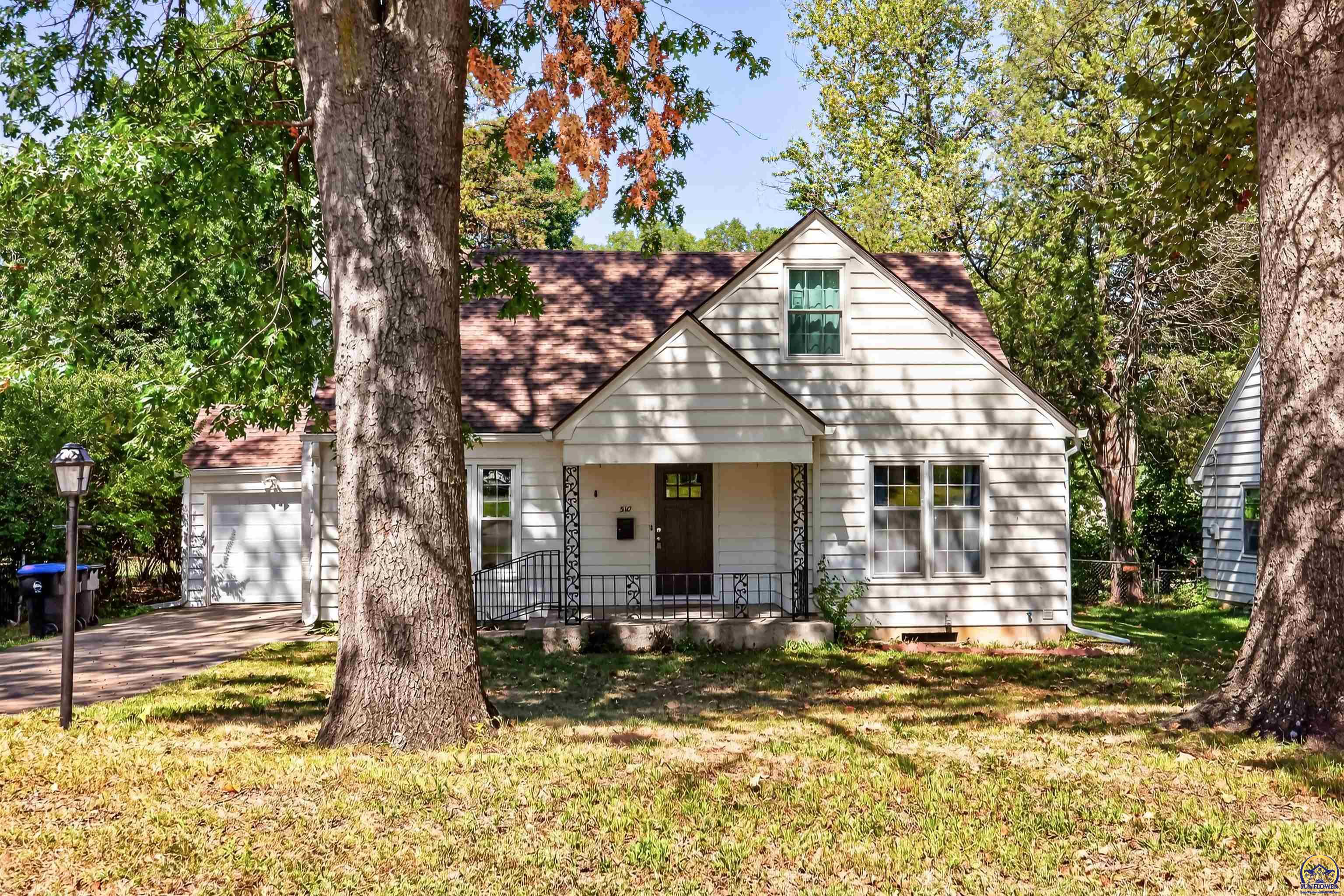 510 SW Merriam CT